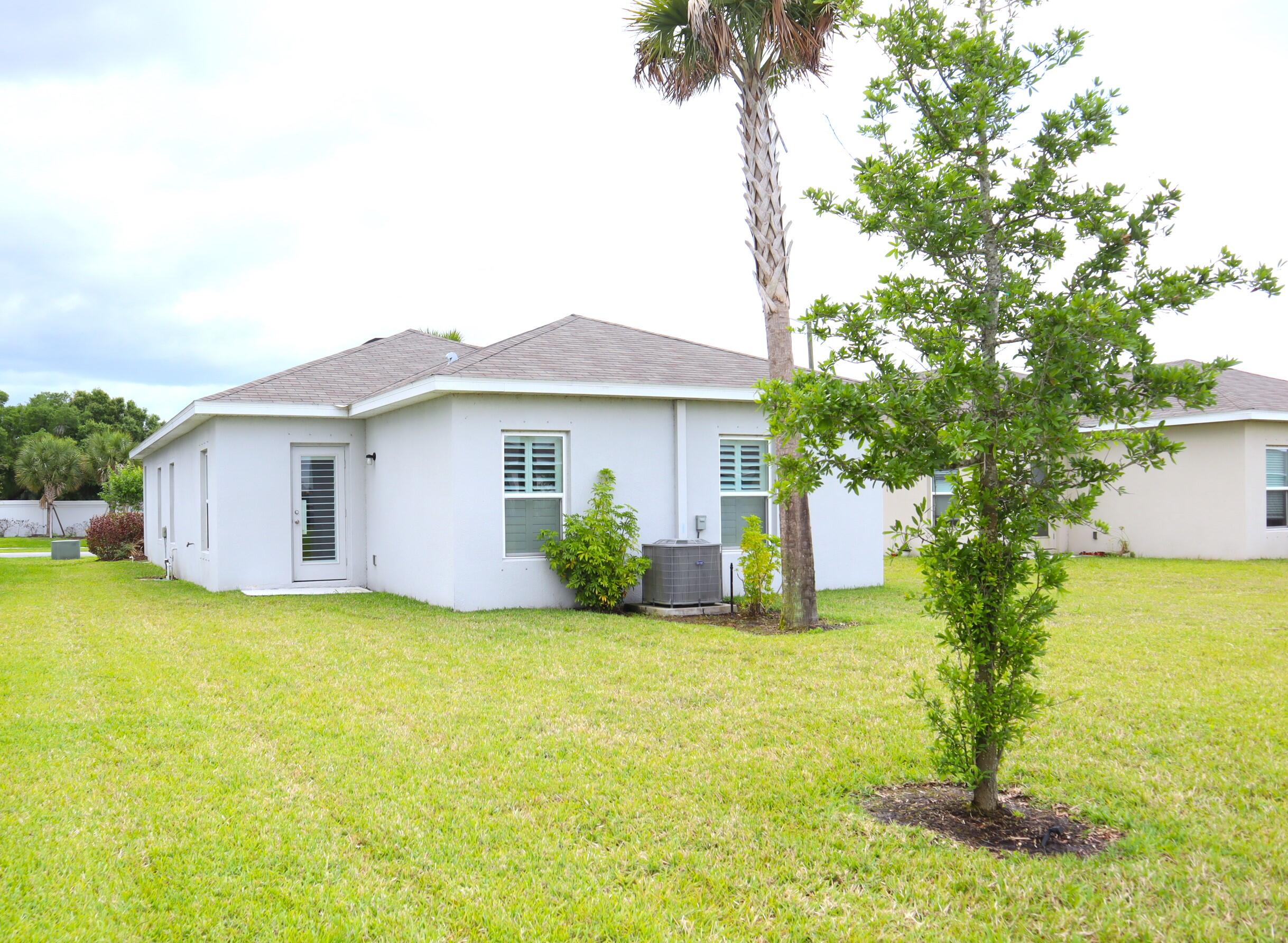 517 Cherimoya Street Property Photo 21