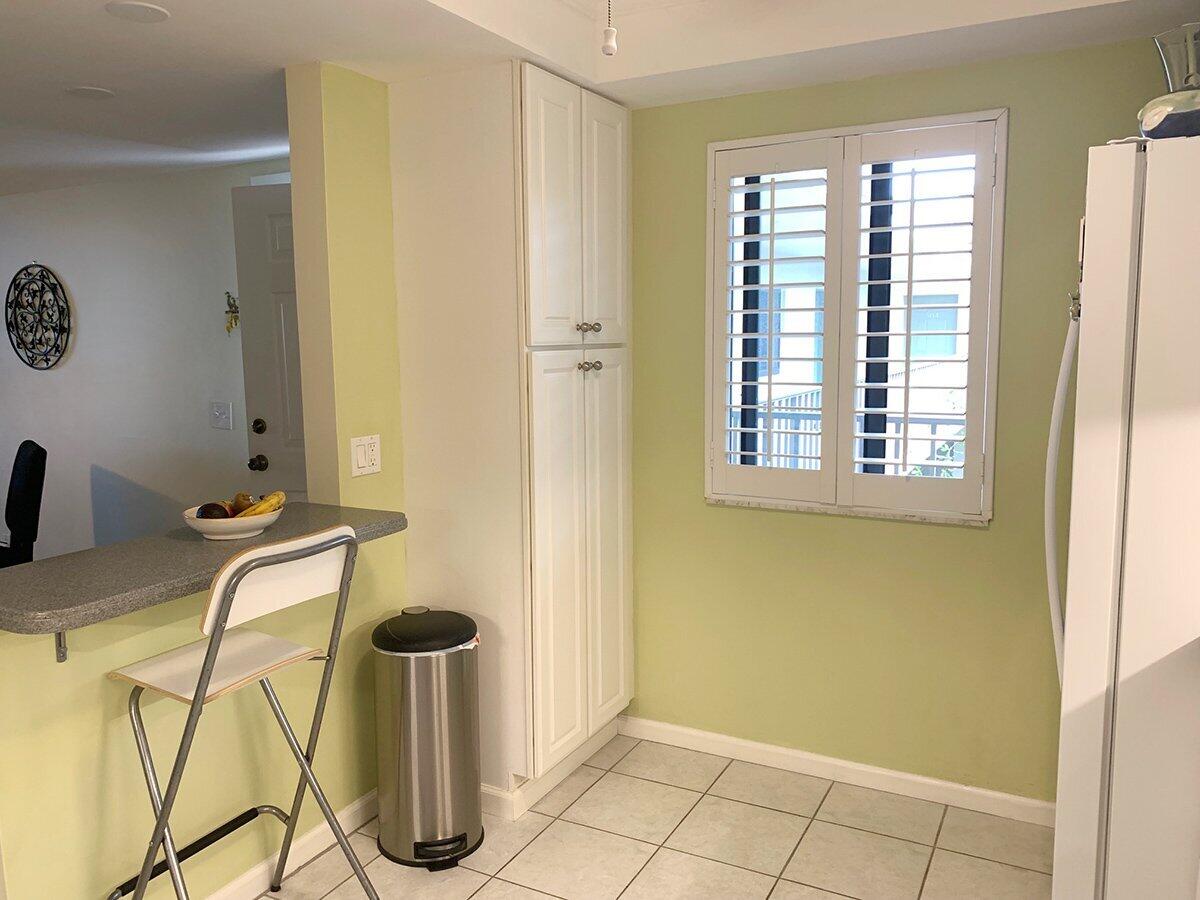 1202 S Lake Drive 502 Property Photo 9