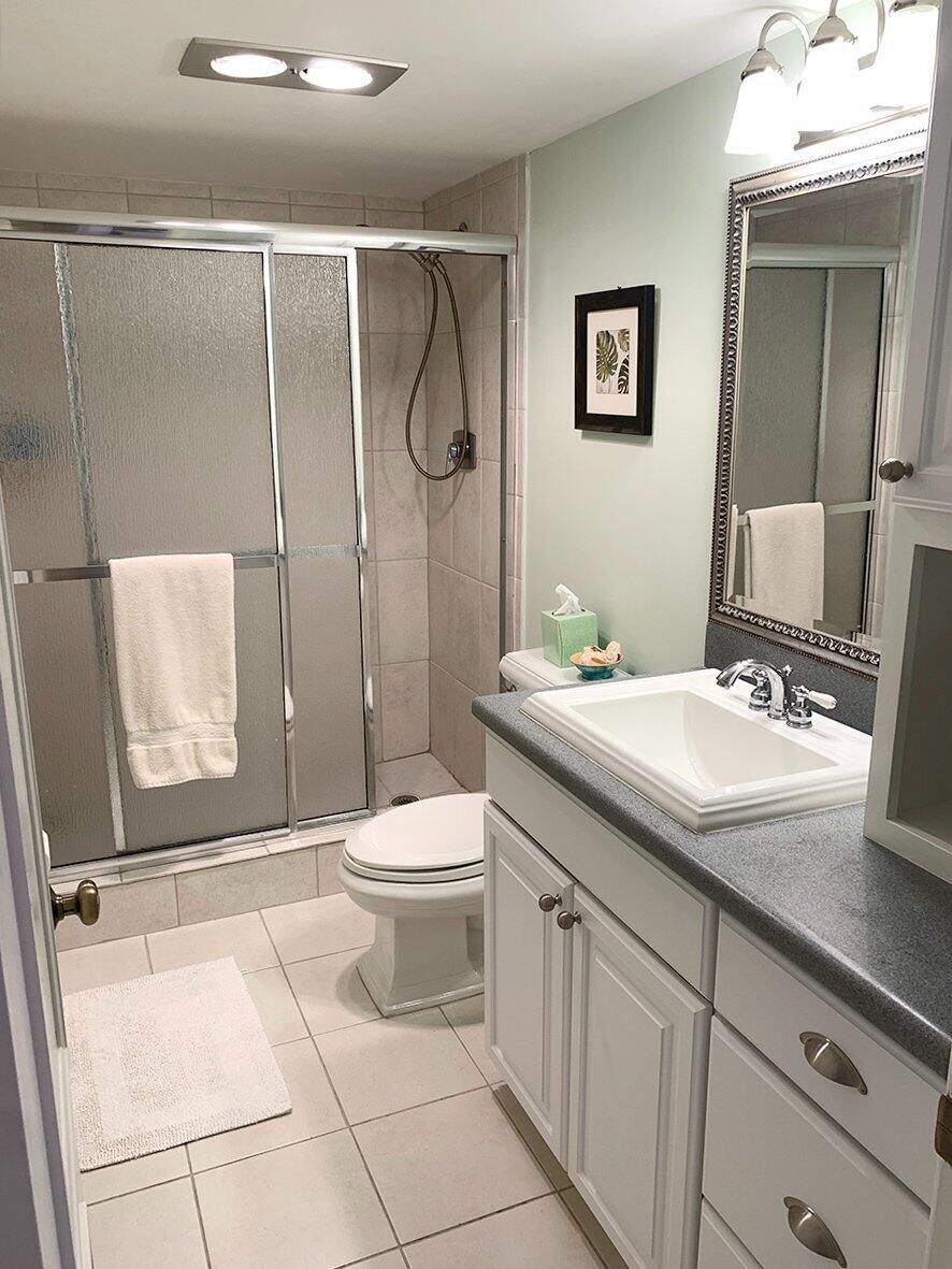 1202 S Lake Drive 502 Property Photo 14
