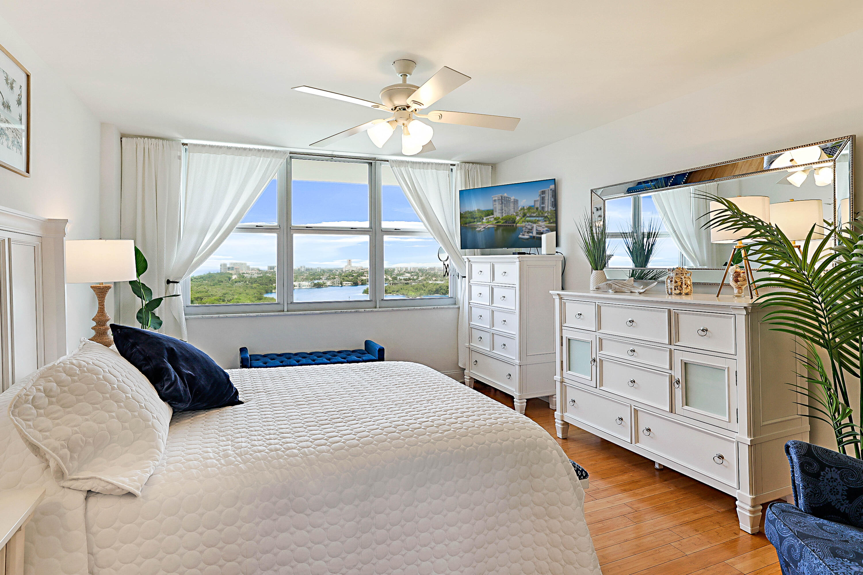2121 N Ocean Boulevard 1507w Property Photo 23
