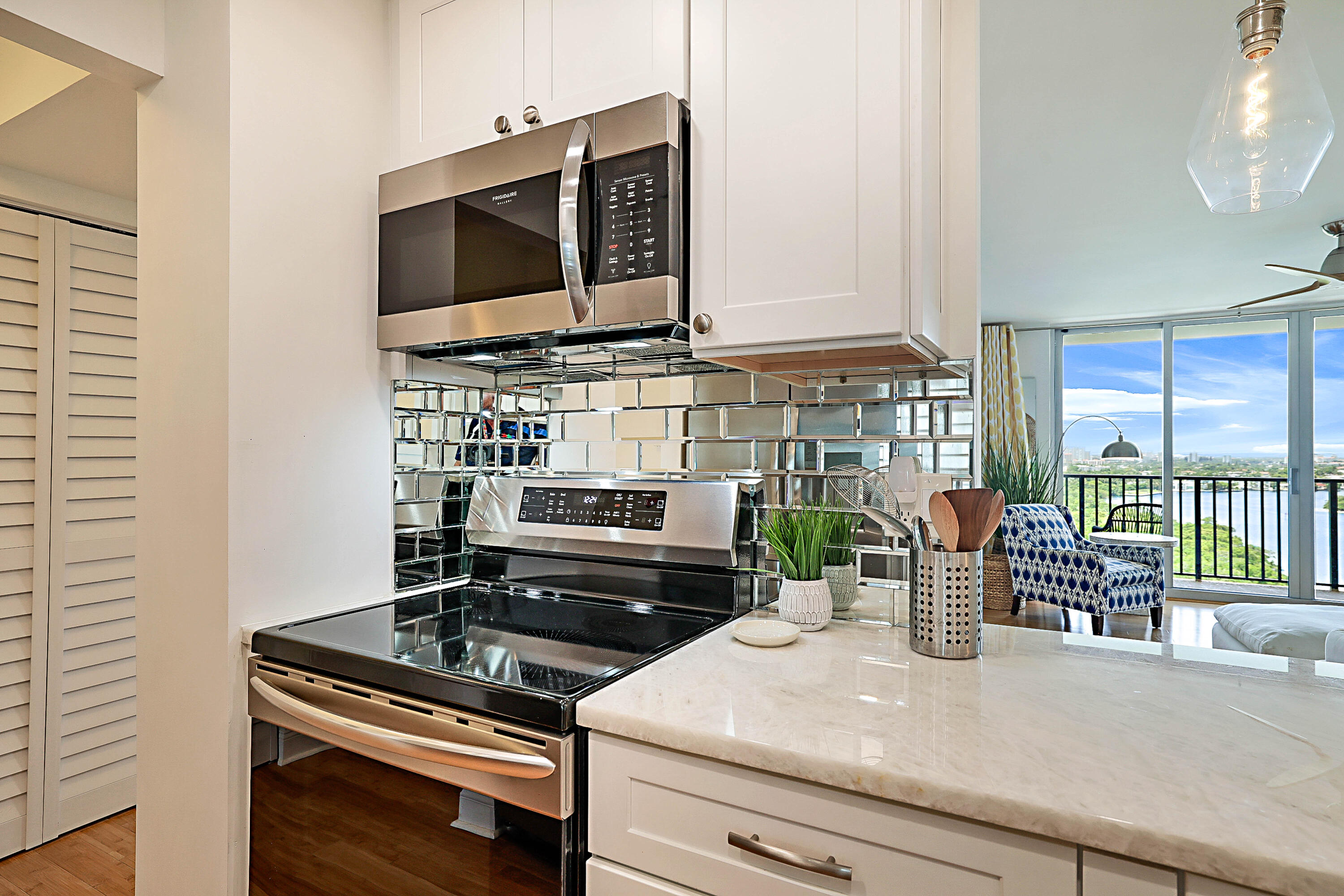 2121 N Ocean Boulevard 1507w Property Photo 36