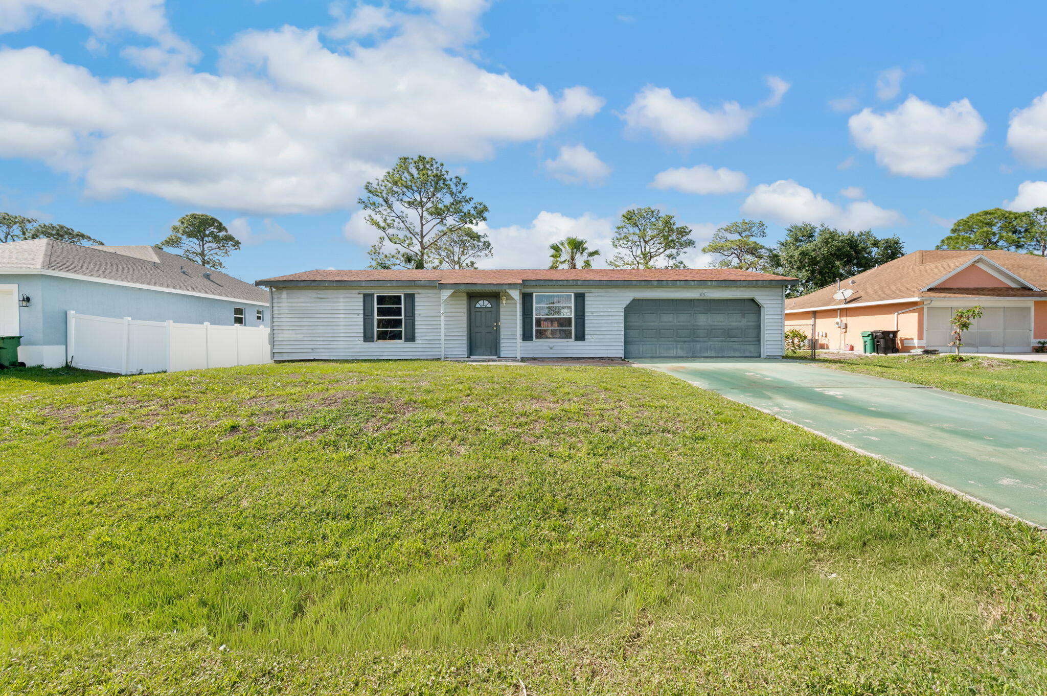 113 Sw Starfish Avenue Property Photo 1