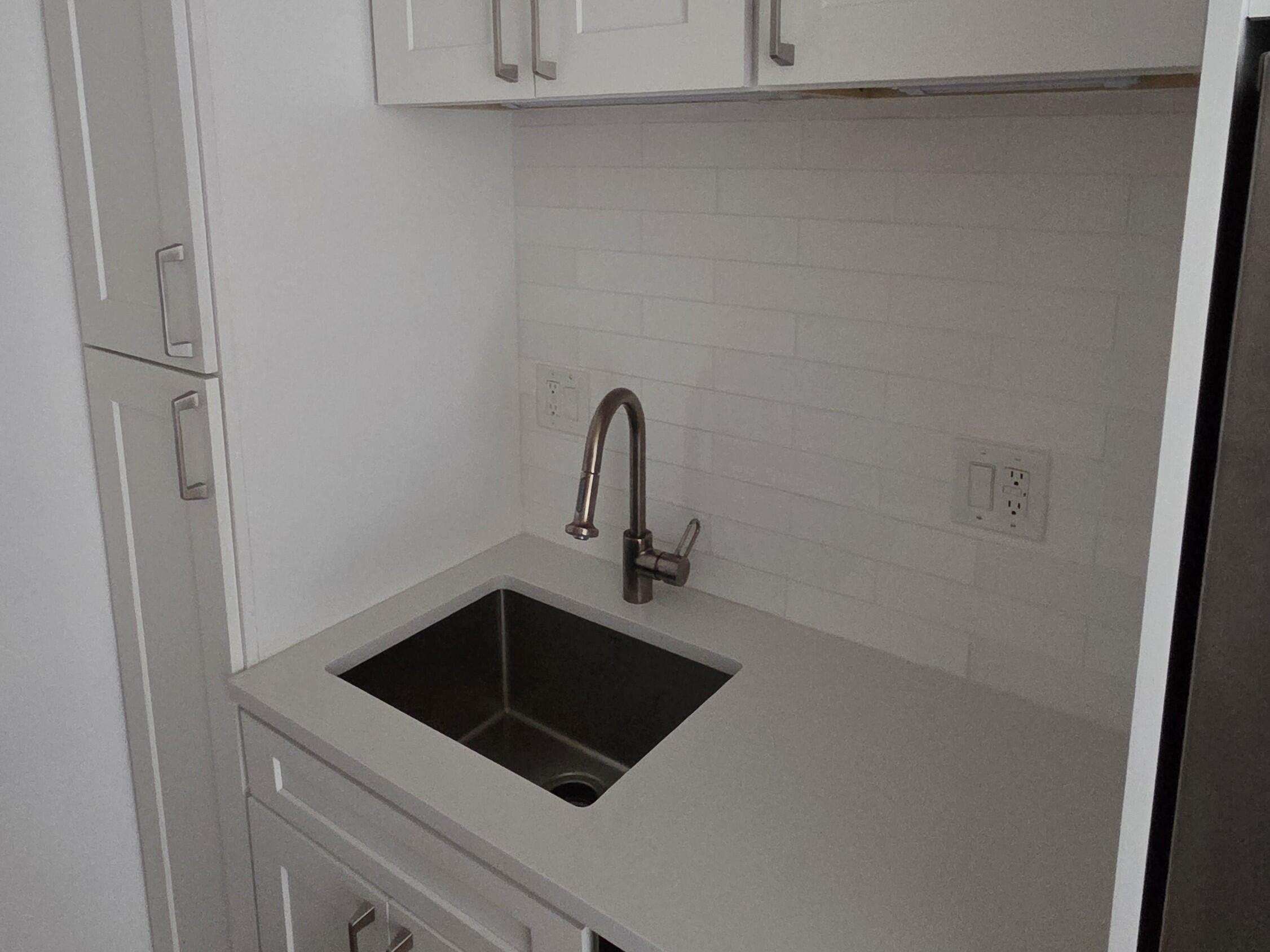 1001 Se 16th Street 7 Property Photo 2