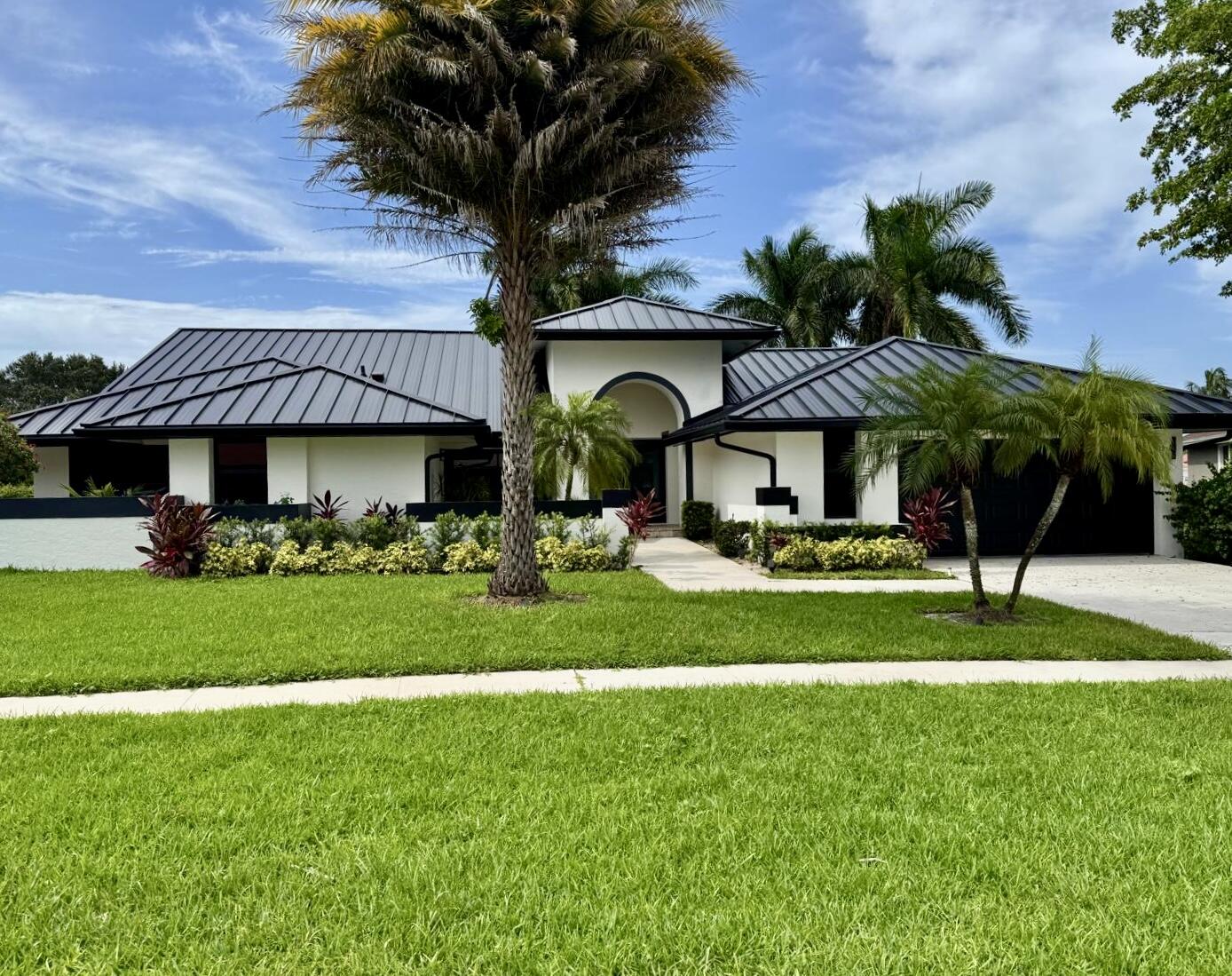 2281 Seaford Drive Property Photo 1
