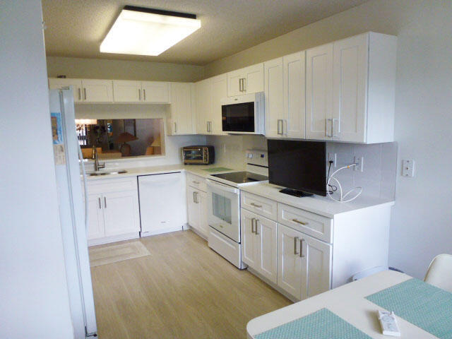 5550 Witney Drive 308 Property Photo 5