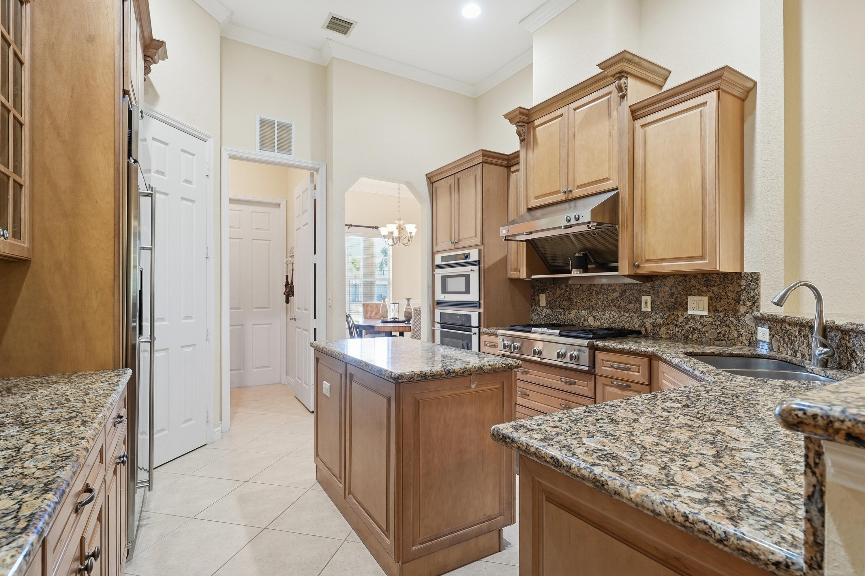 2199 Se Heathwood Circle Property Photo 14