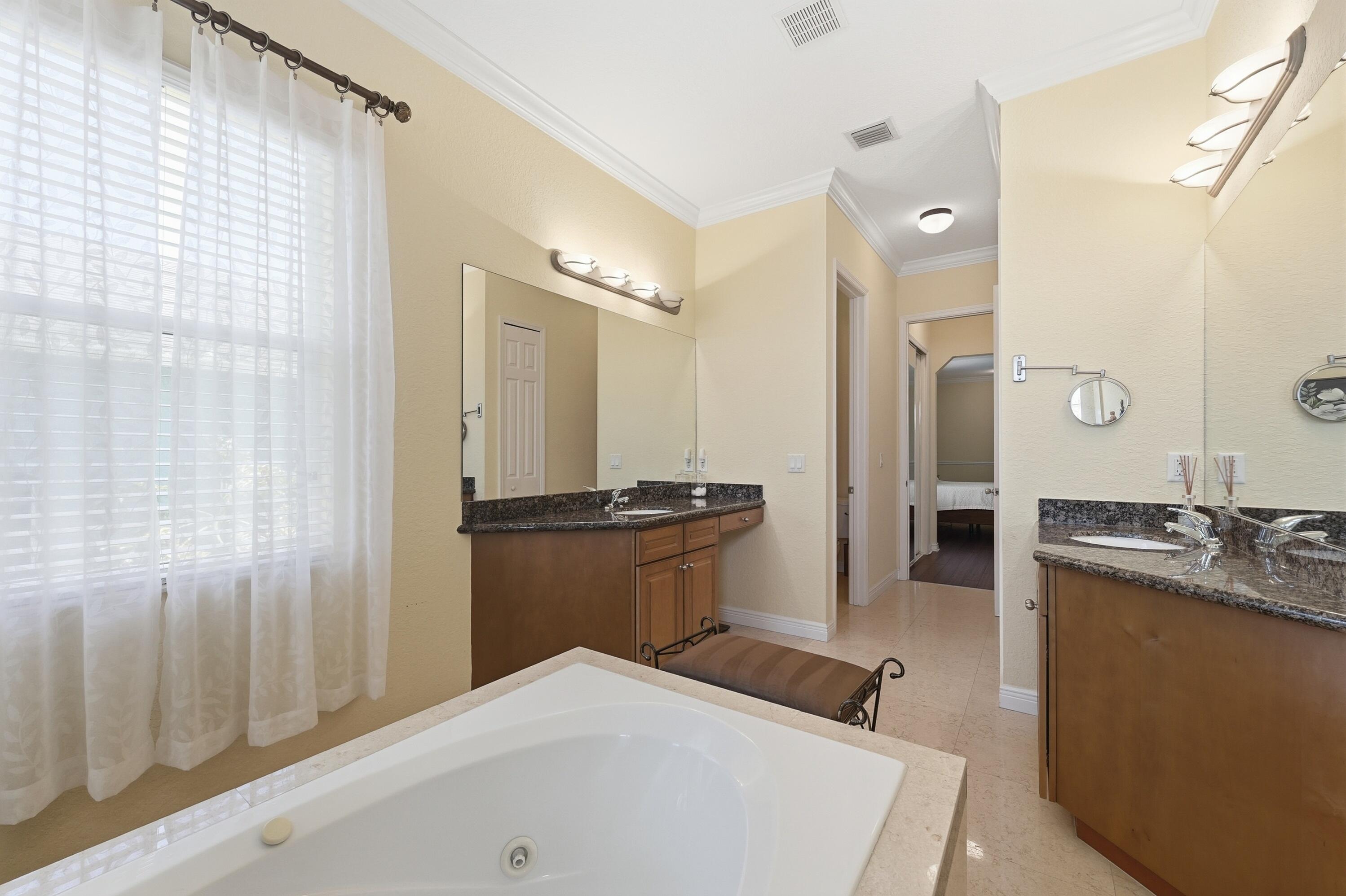2199 Se Heathwood Circle Property Photo 22
