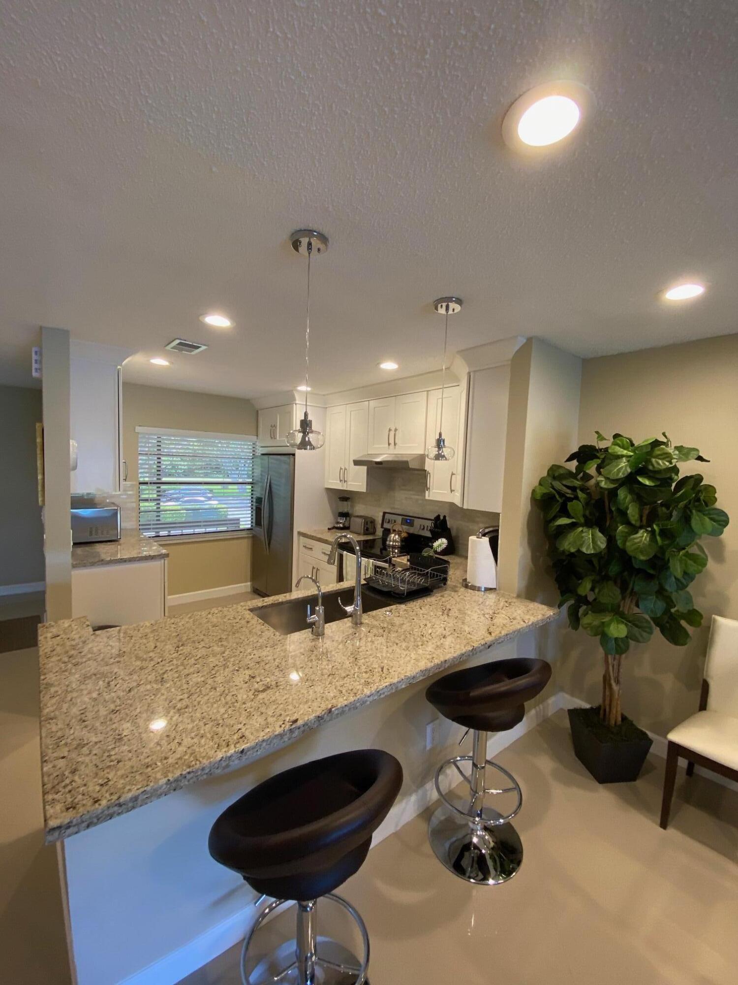 9285 Vista Del Lago 36f Property Photo 7