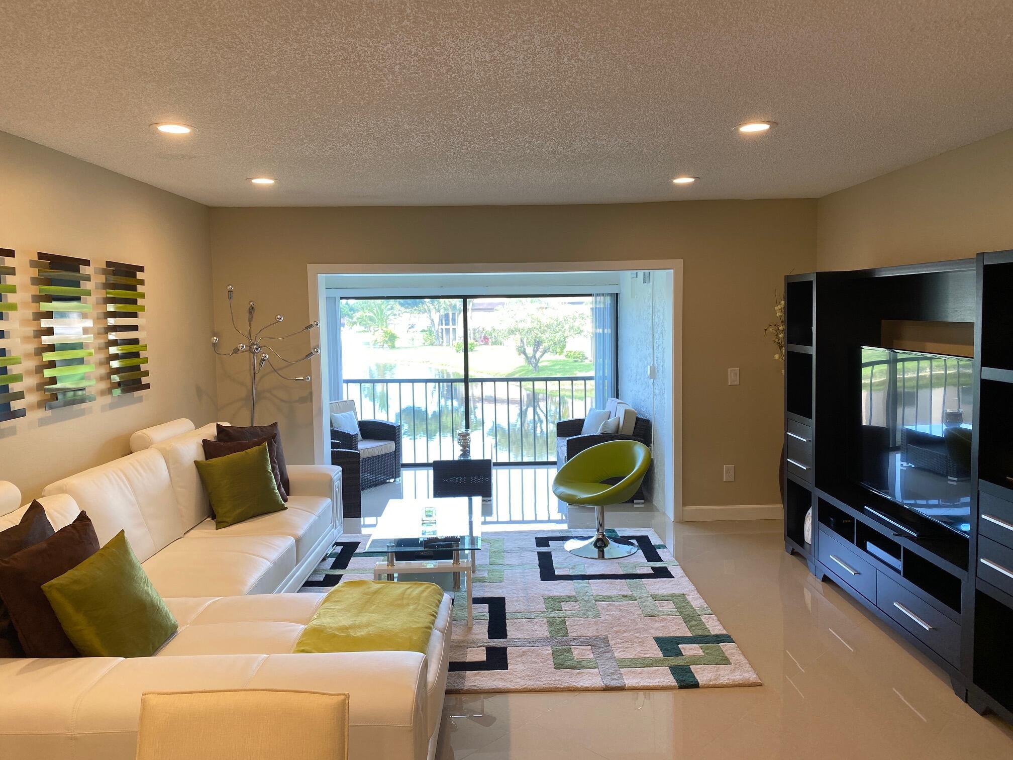 9285 Vista Del Lago 36f Property Photo 8