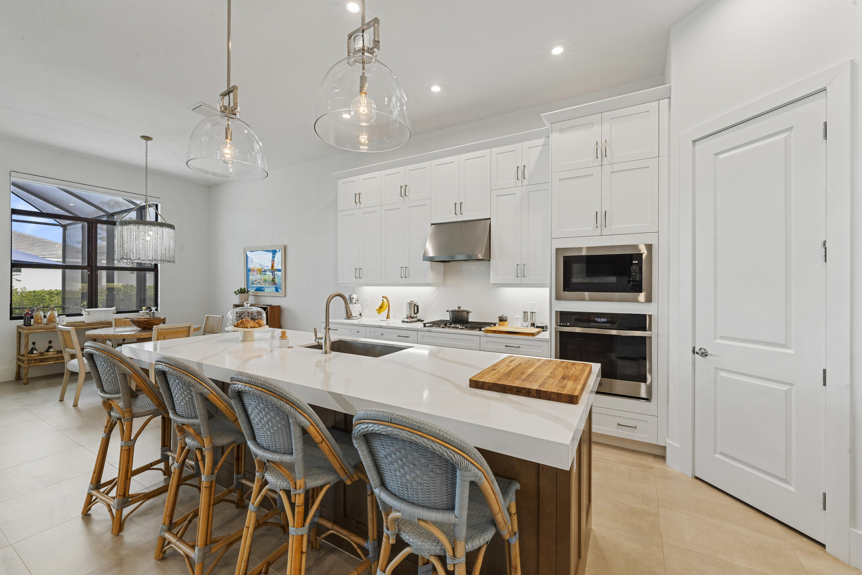 2044 Se Mosaic Boulevard Property Photo 3