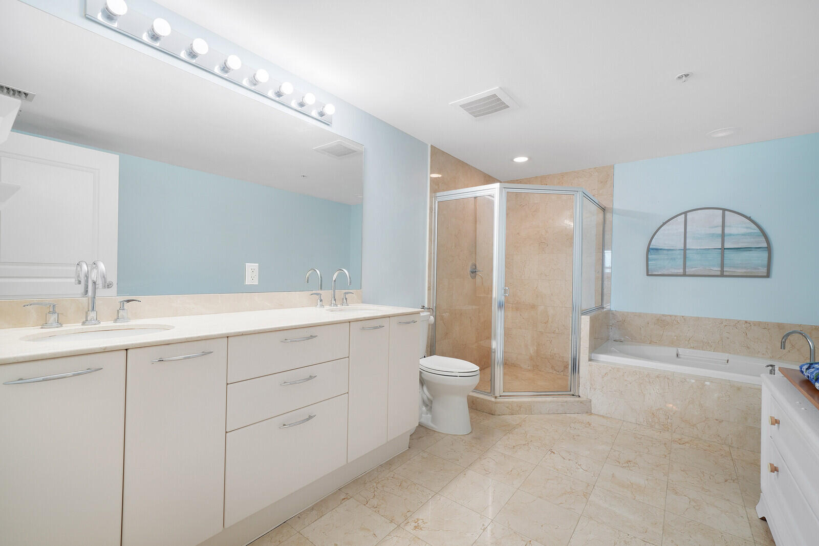 350 Se 2nd Street 860 Property Photo 16