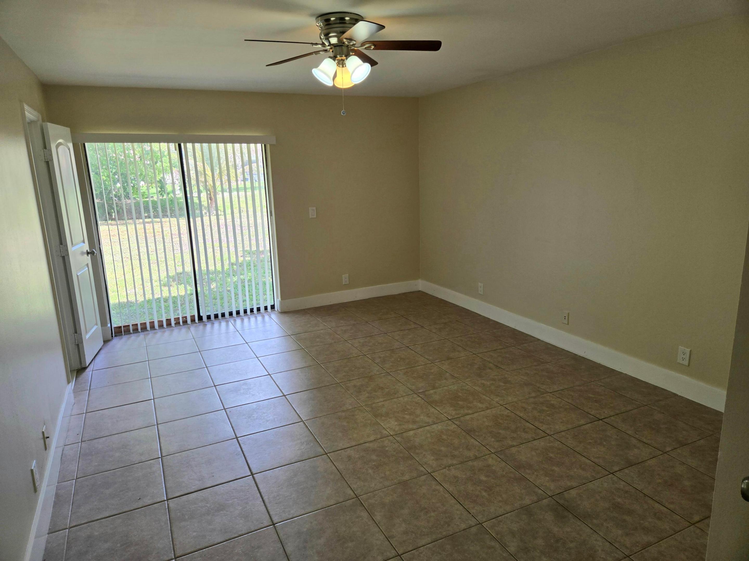 3921 Nw 114th Avenue Property Photo 14
