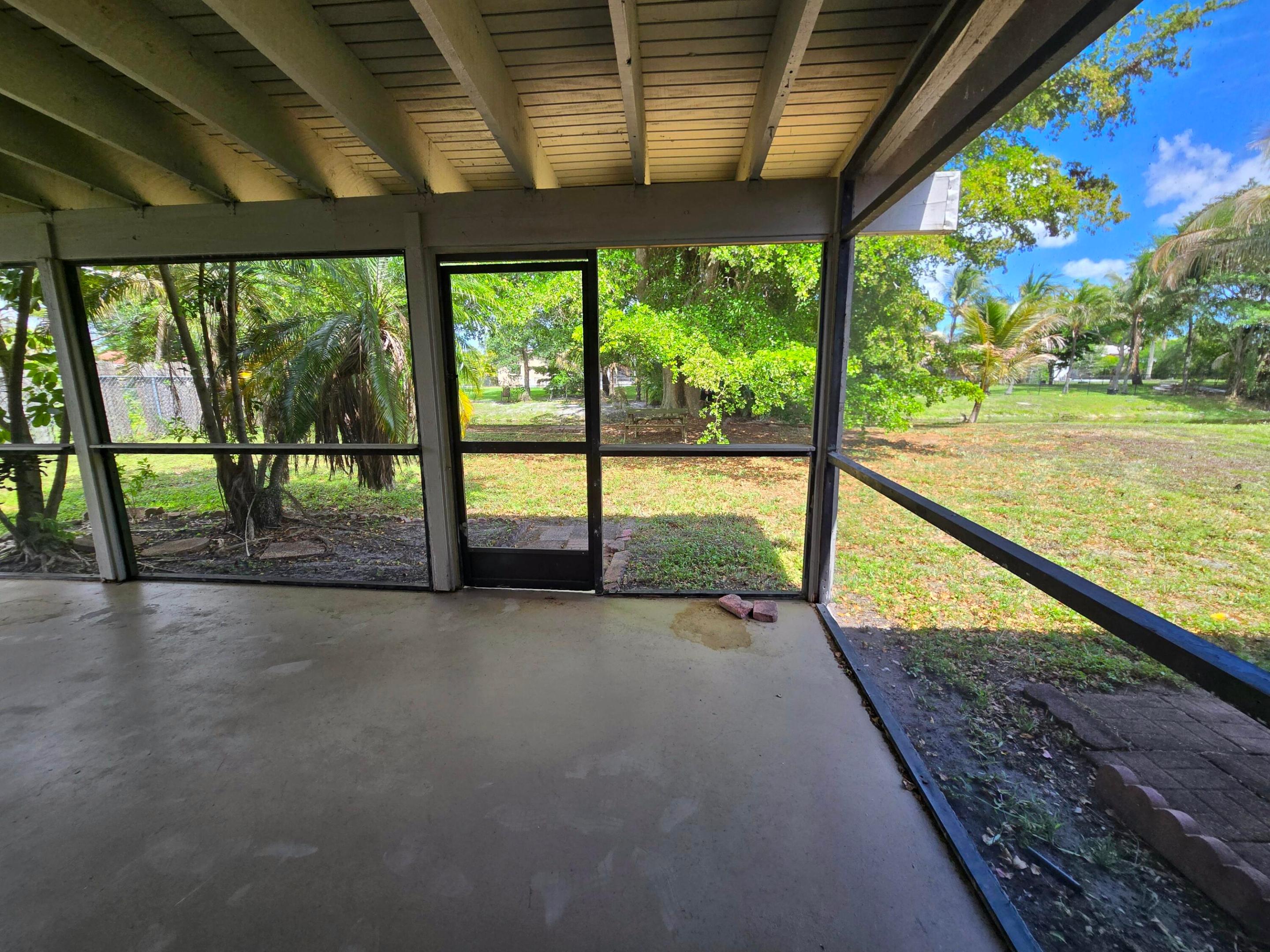 3921 Nw 114th Avenue Property Photo 17