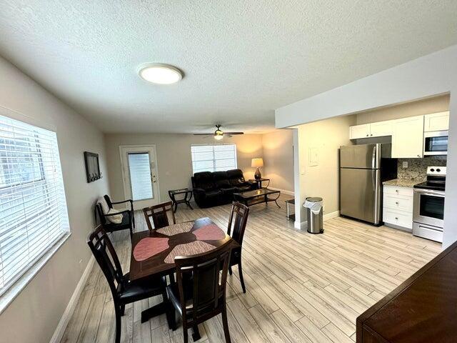 127 Flanders C Property Photo 3