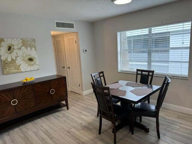 127 Flanders C Property Photo 4