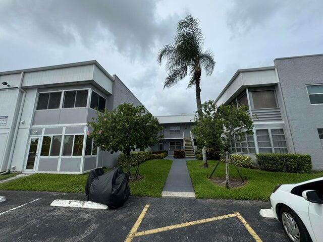 127 Flanders C Property Photo 31