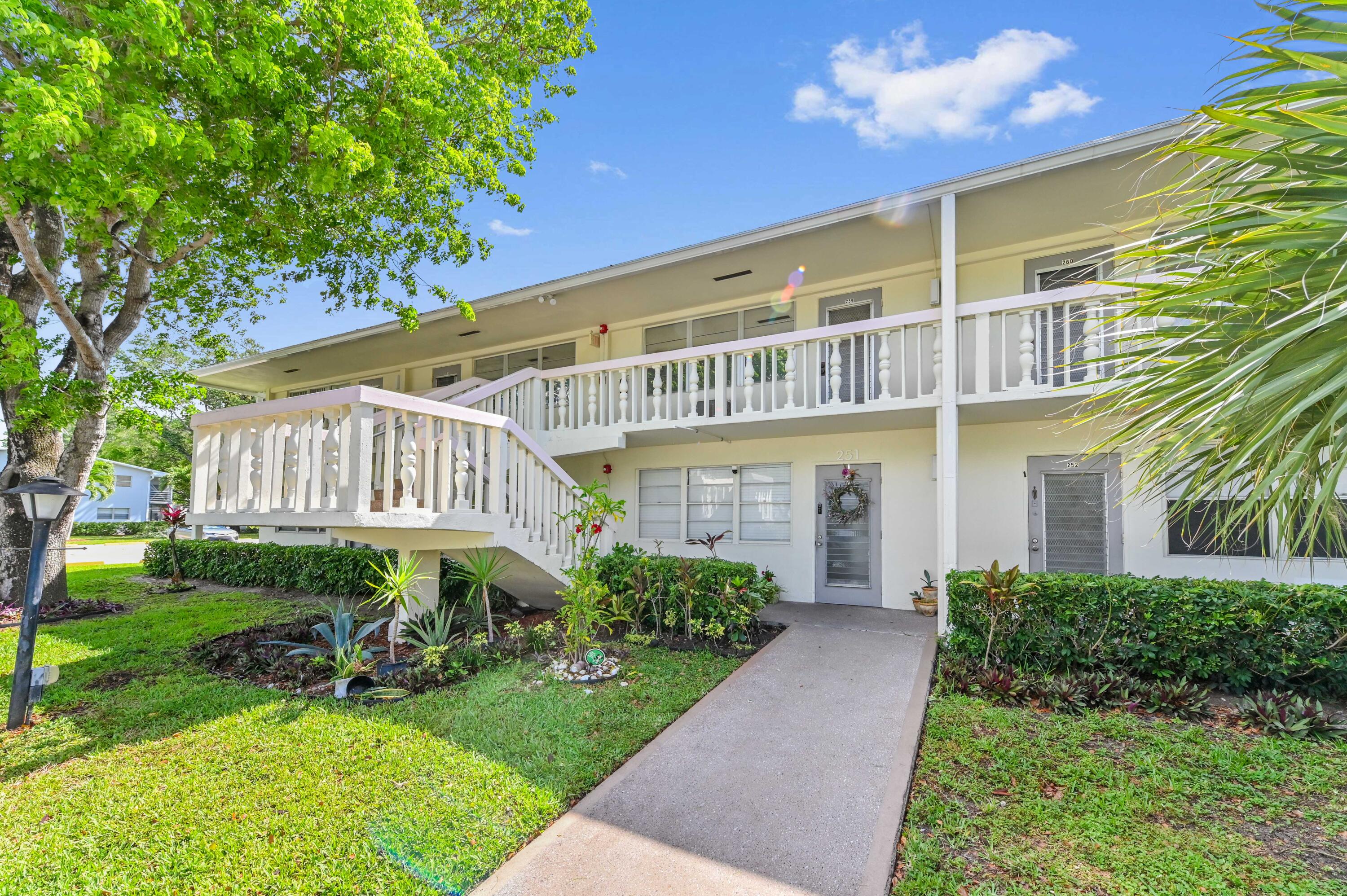 259 Newport P