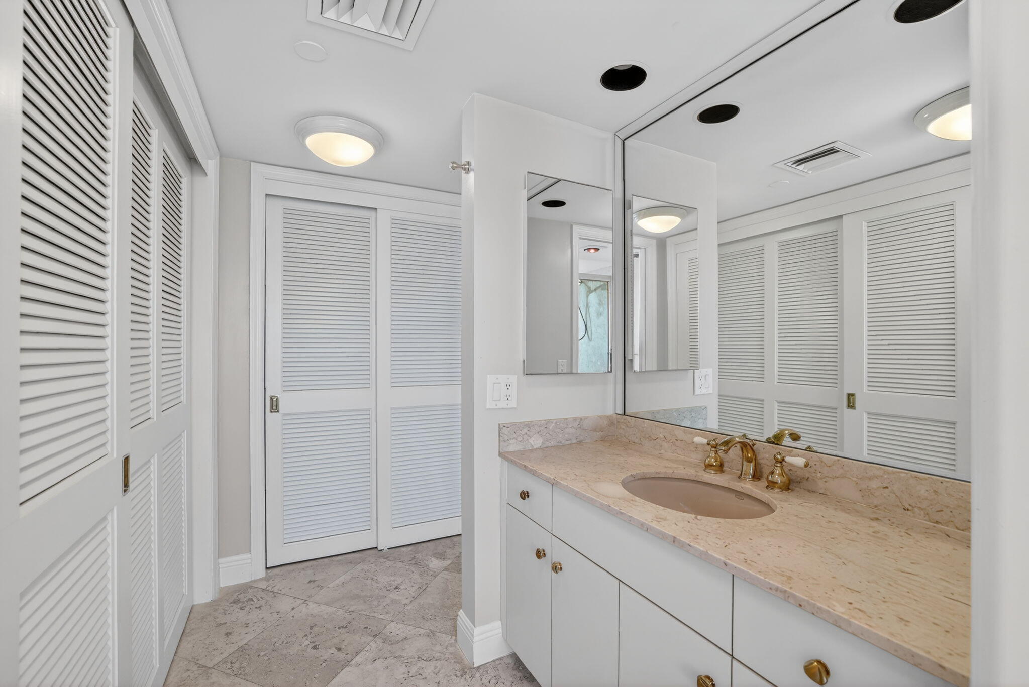 1400 S Ocean Boulevard 1003 Property Photo 17