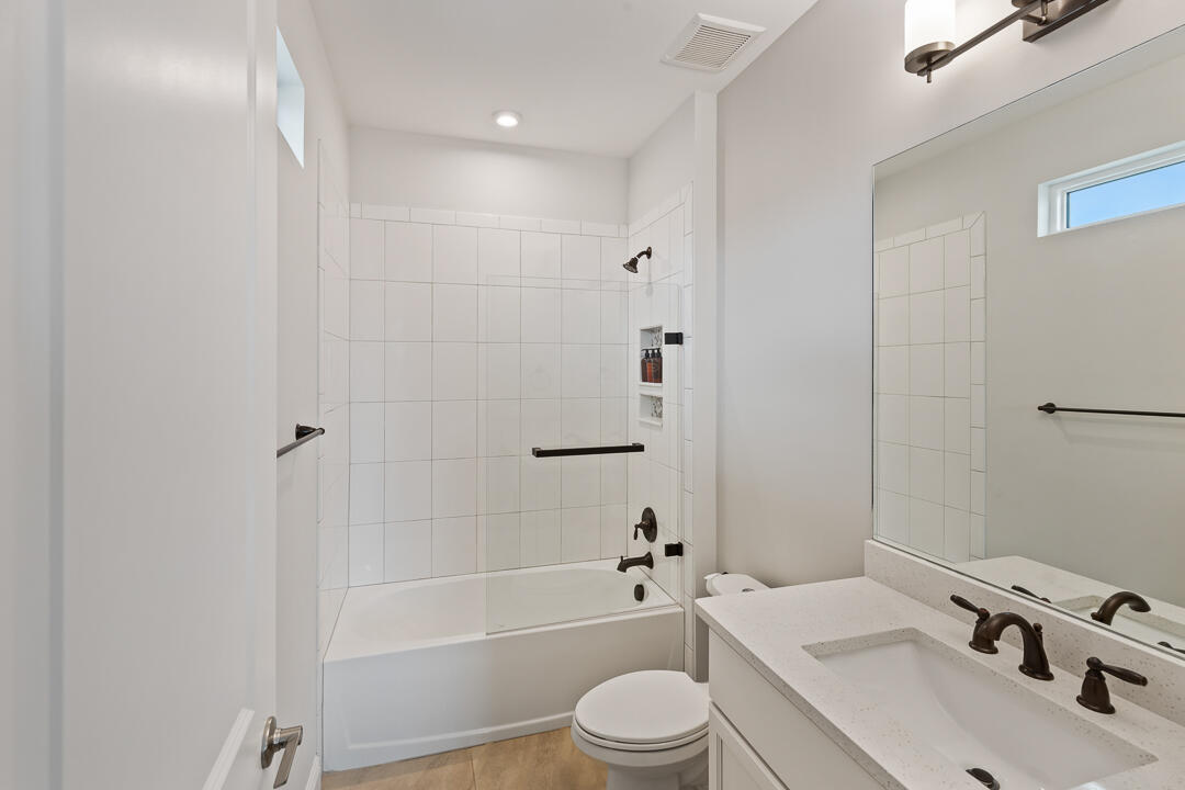 2465 Ne Evinrude Circle Property Photo 45