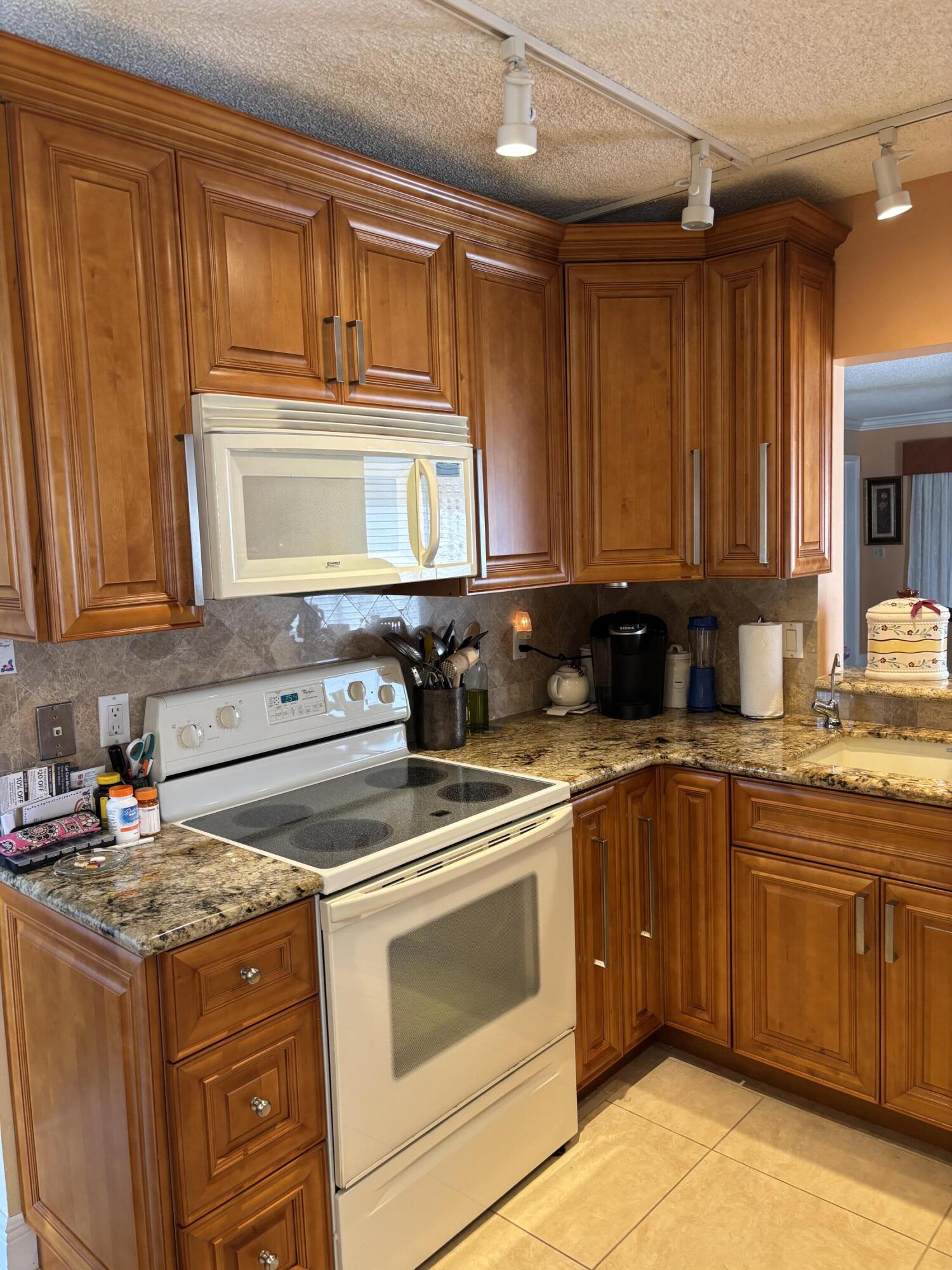 60 Pelican Pointe Drive 1020