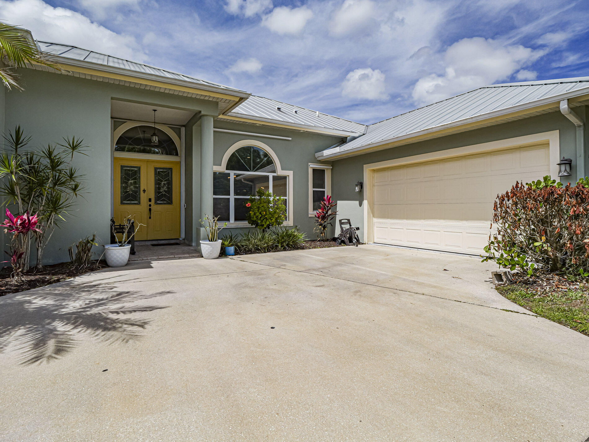 6489 53rd Circle Property Photo 4
