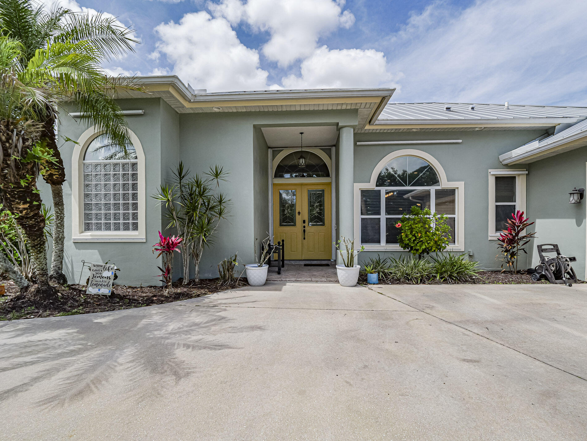 6489 53rd Circle Property Photo 8