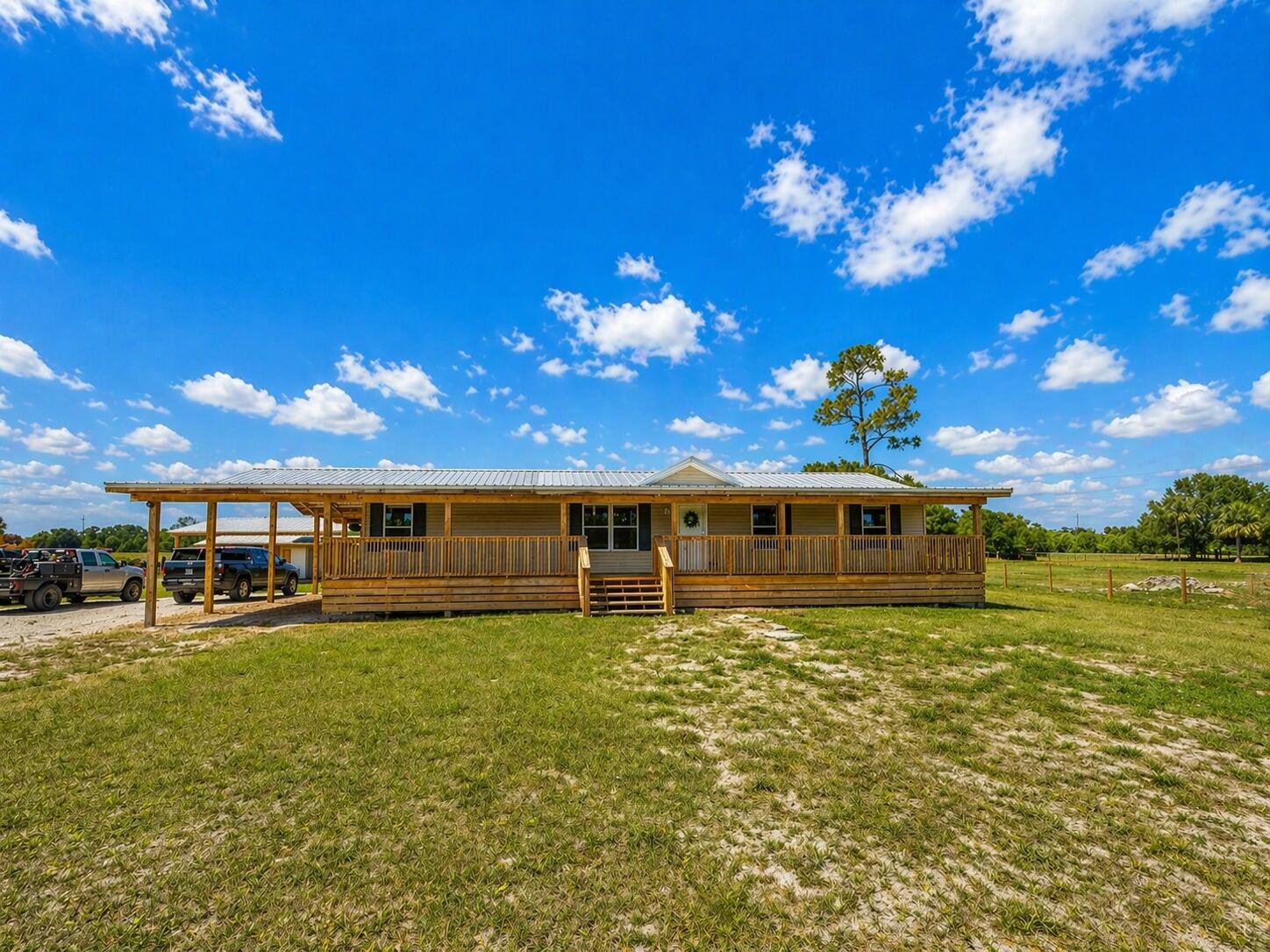 1075 SW Rucks Dairy Road Property Photo 1
