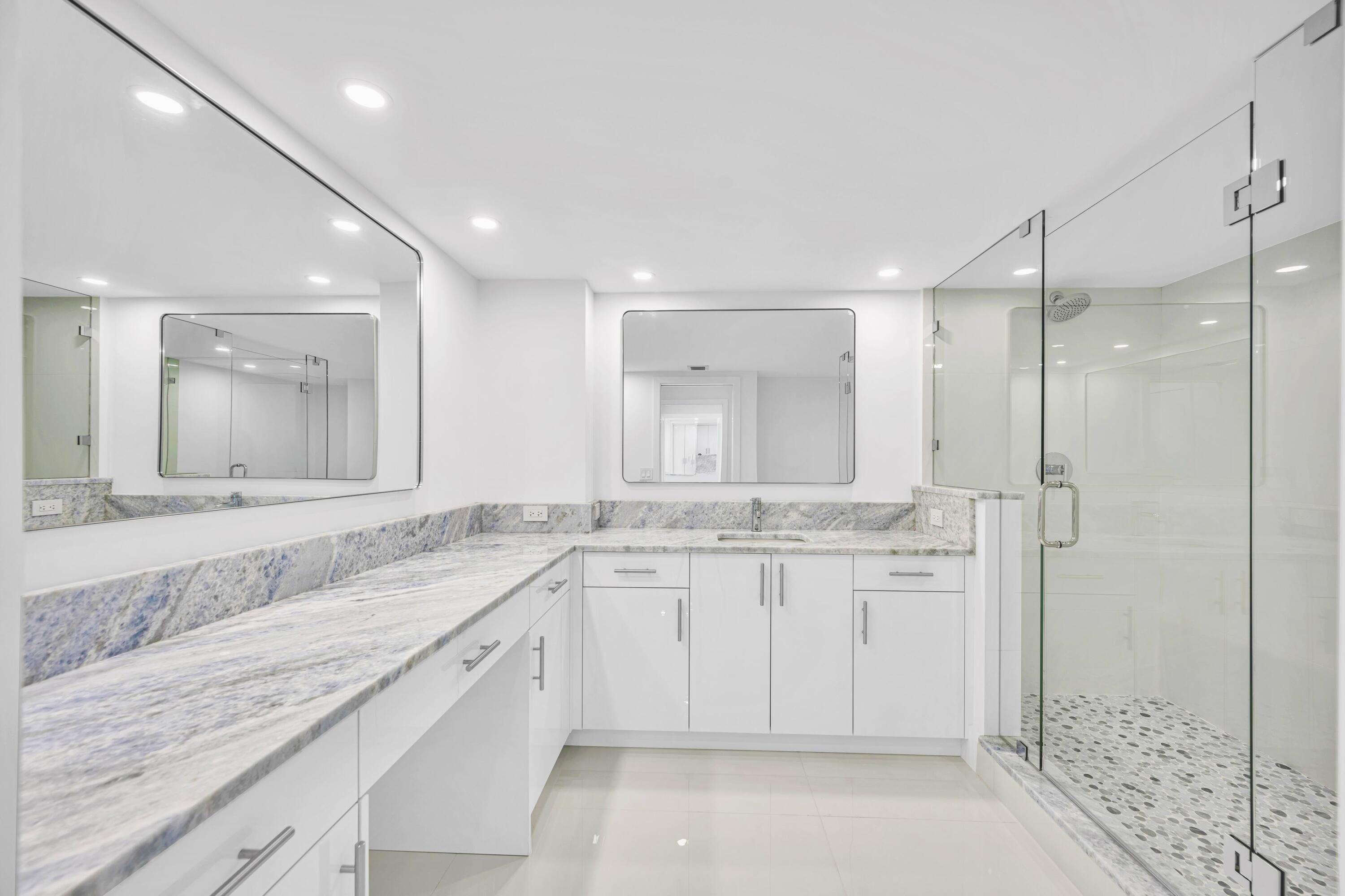 2100 S Ocean Lane 1608 Property Photo 14