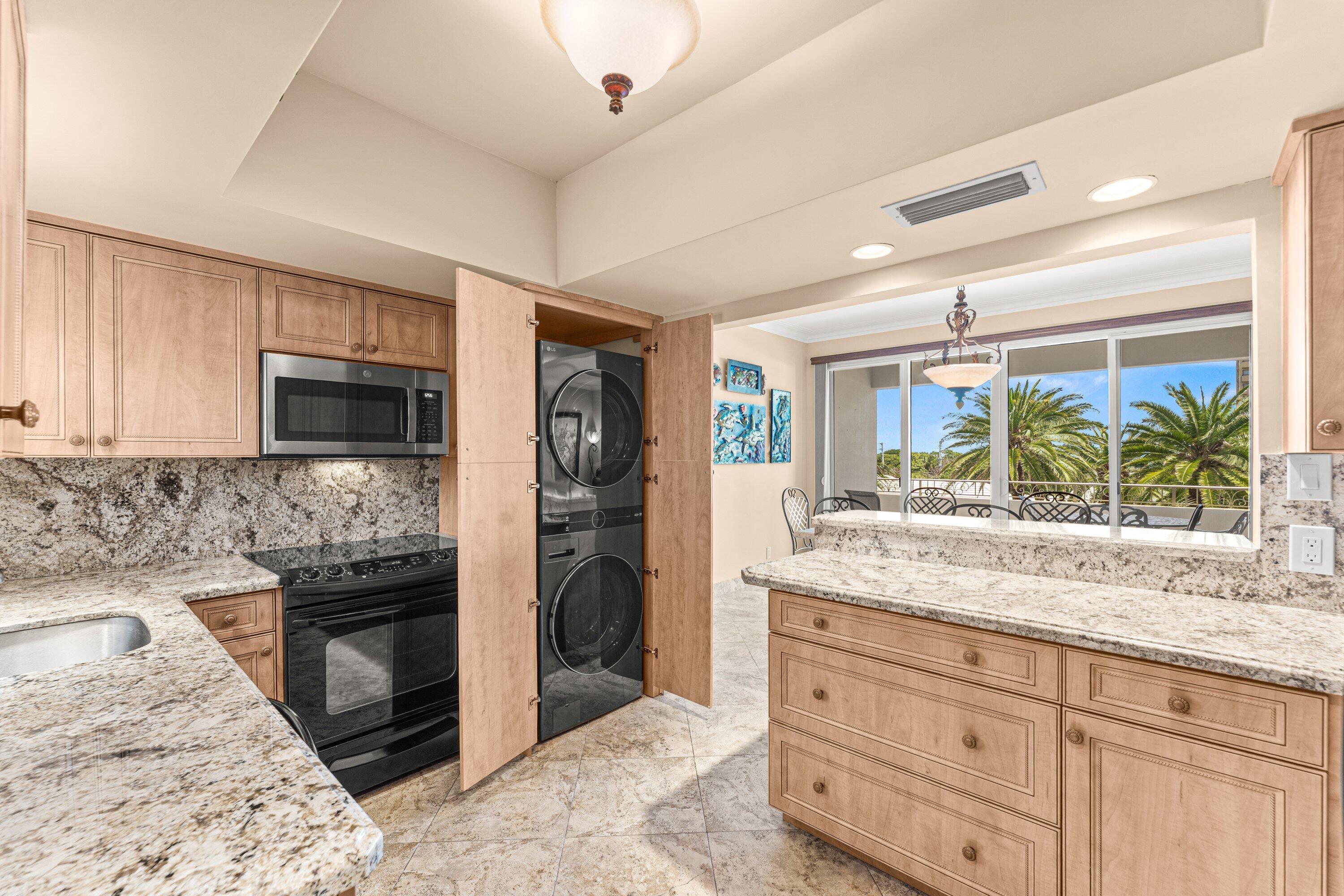 1299 S Ocean Boulevard R12 Property Photo 19