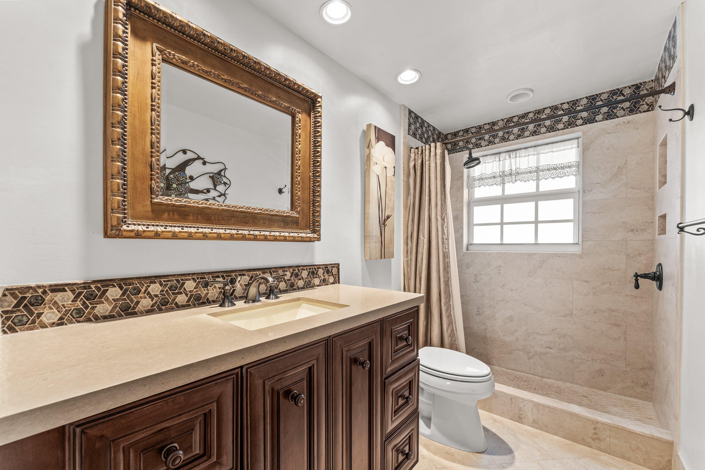 1299 S Ocean Boulevard R12 Property Photo 25