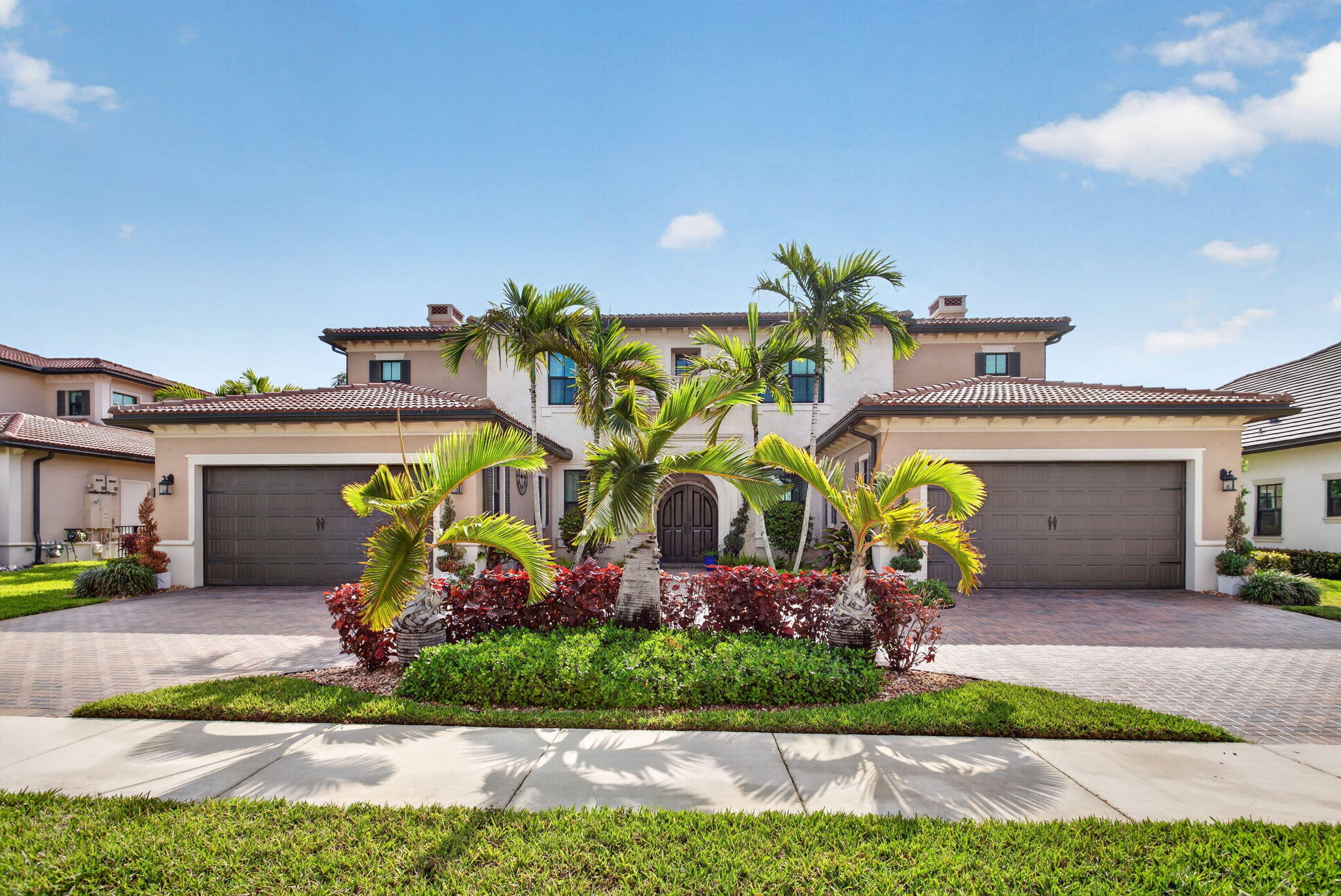 9080 Vista Way Property Photo 1