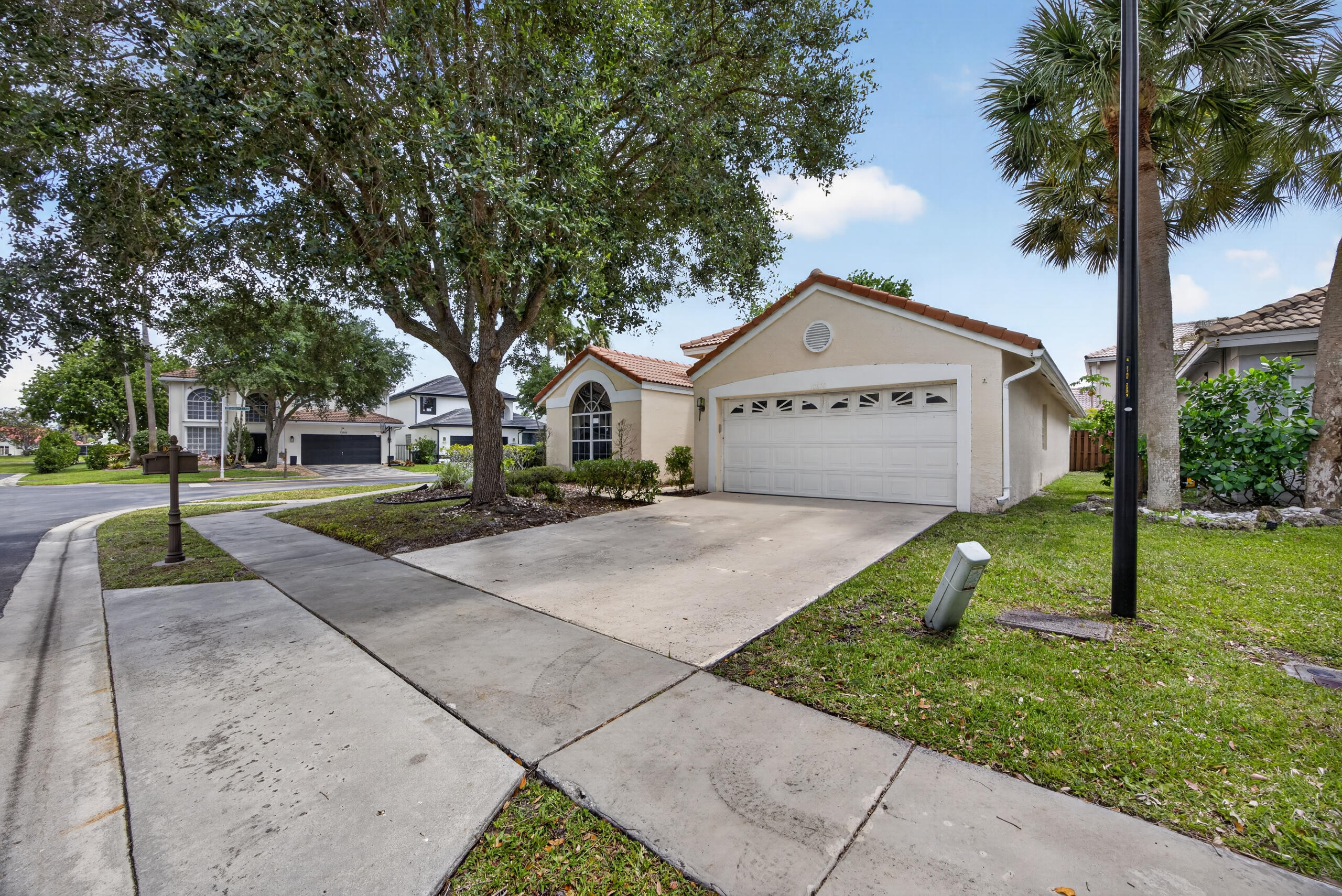 10870 Old Bridgeport Lane