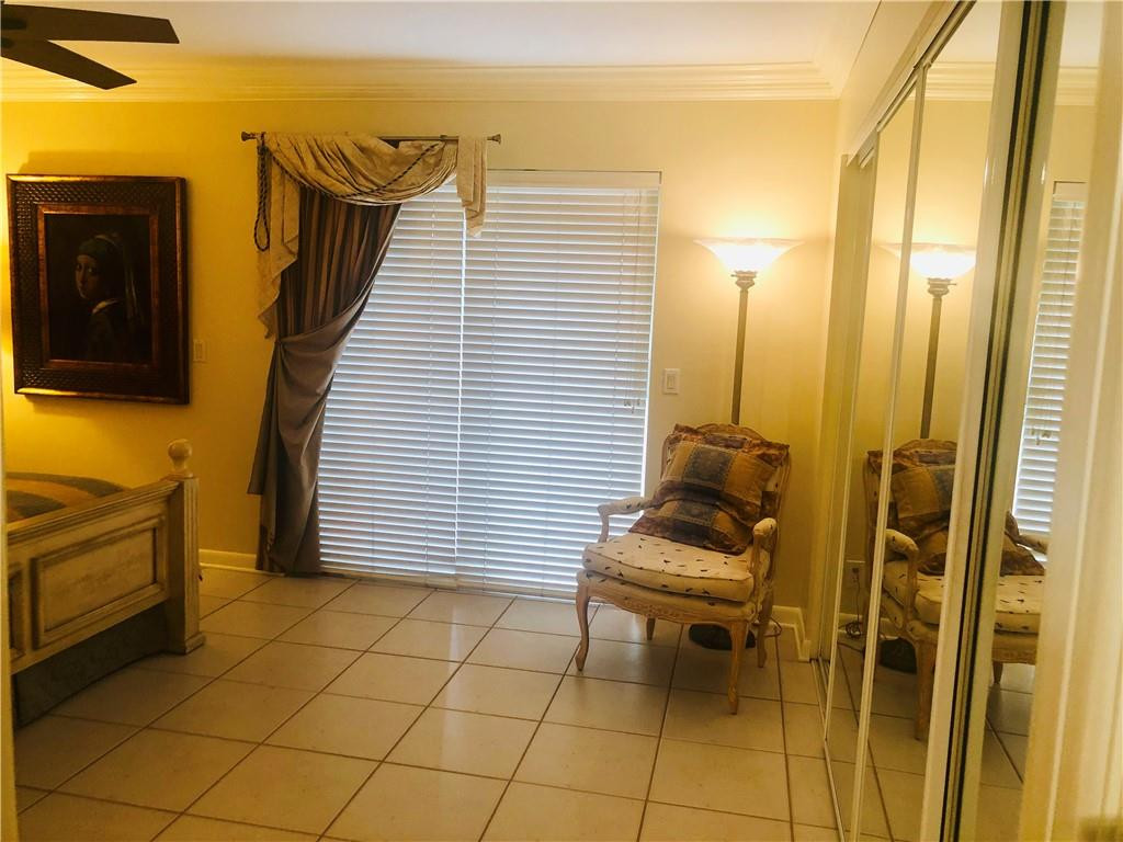 137 Farnham F 137 Property Photo 5