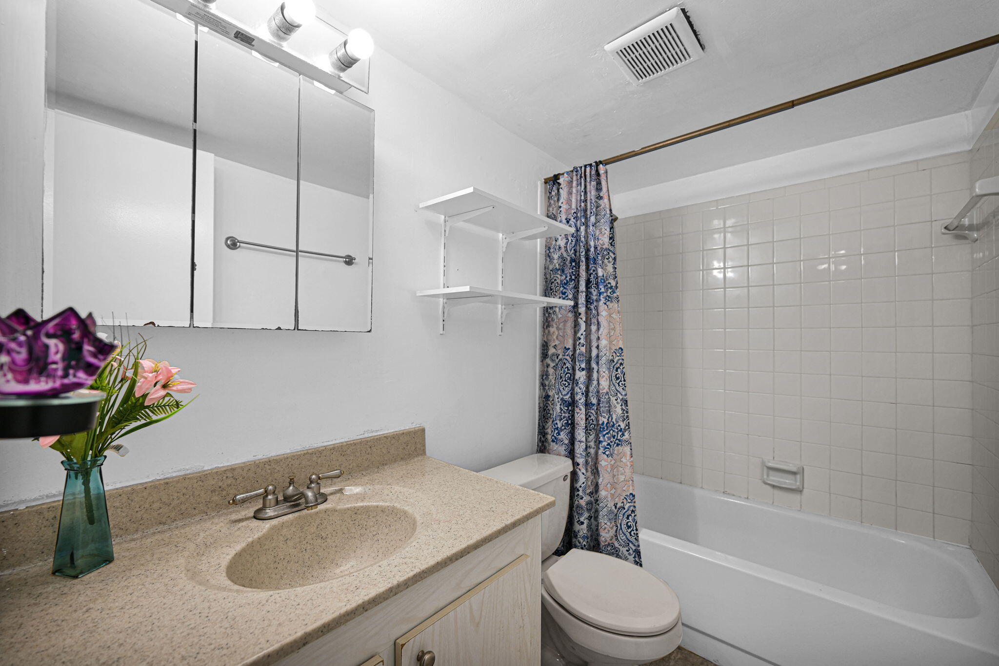 6190 Woodlands Boulevard 312 Property Photo 22