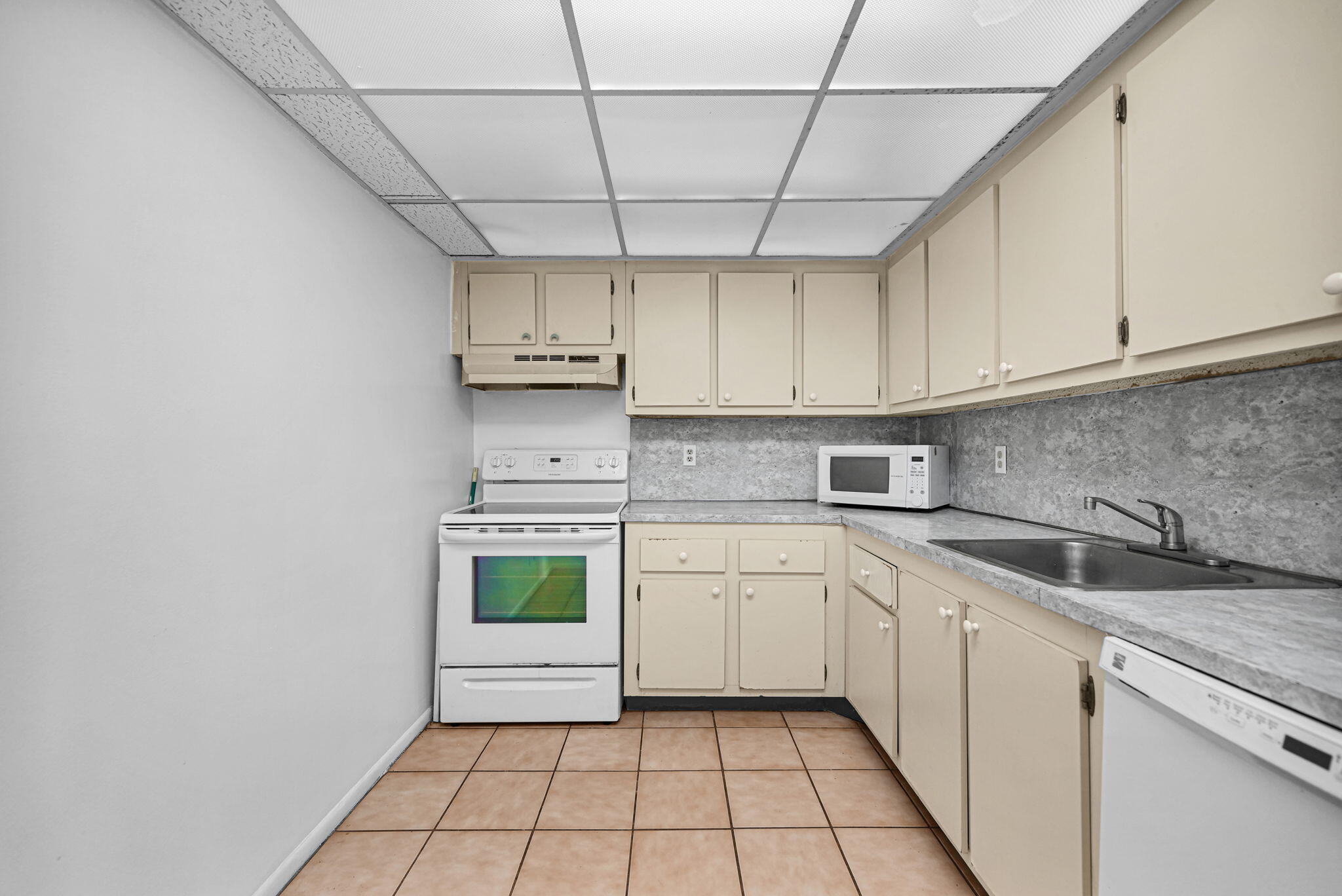 6190 Woodlands Boulevard 312 Property Photo 23