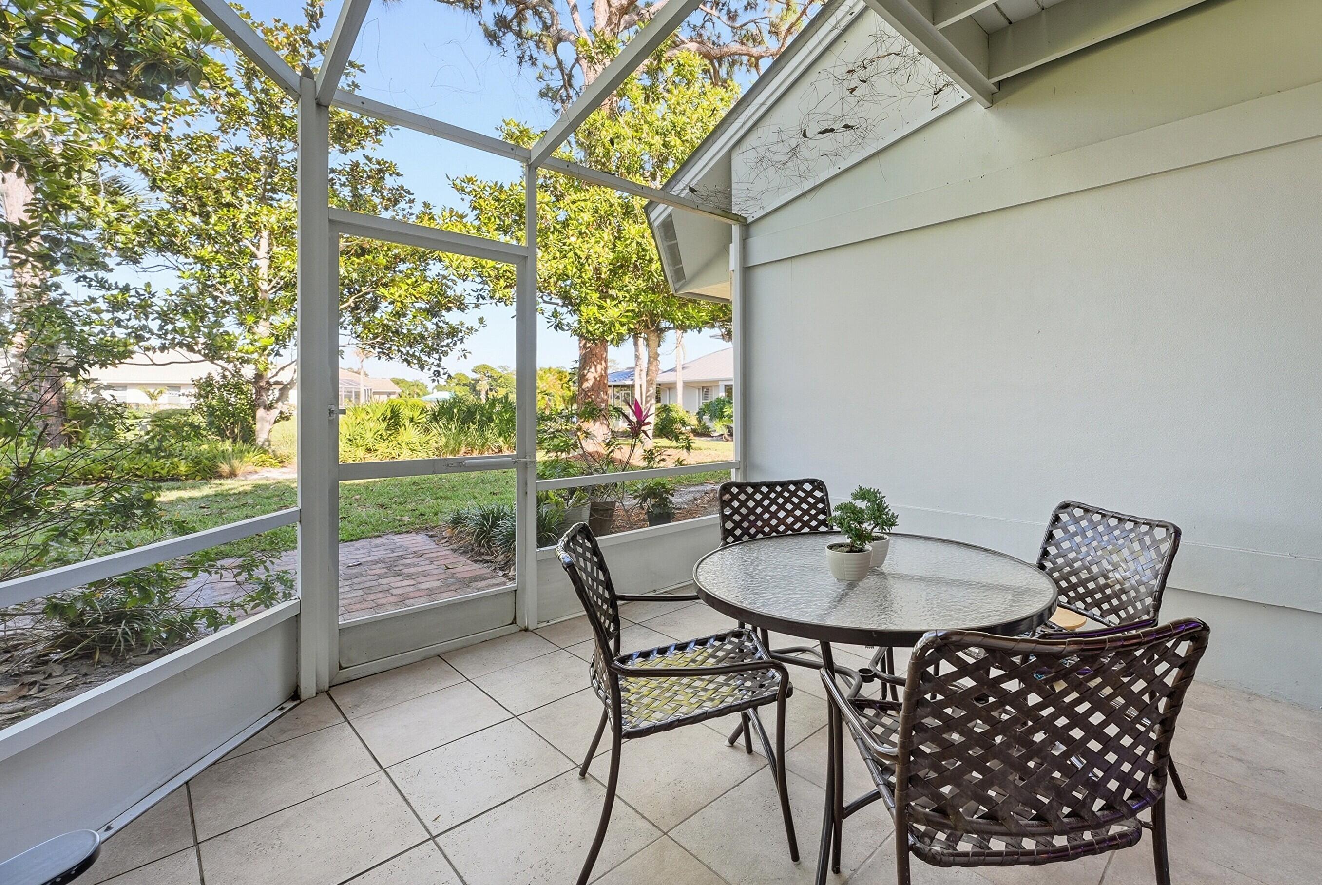 7370 Pine Creek Way Property Photo 8