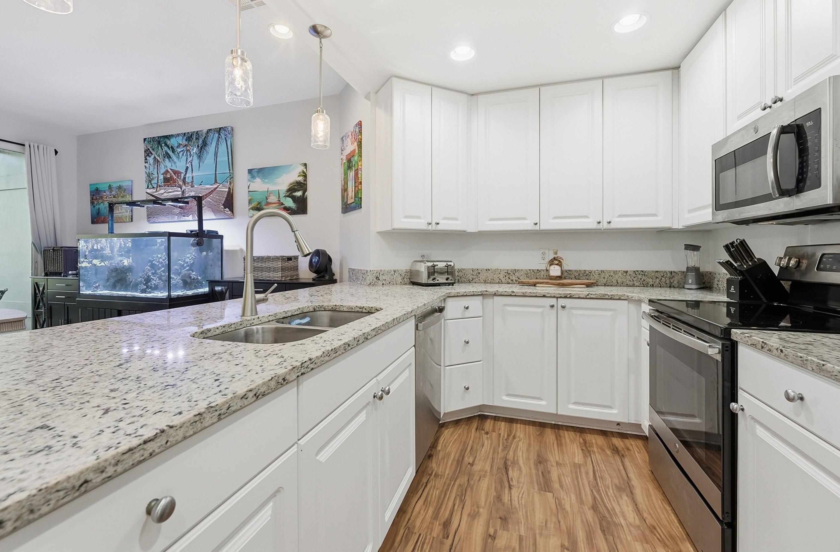 7370 Pine Creek Way Property Photo 15