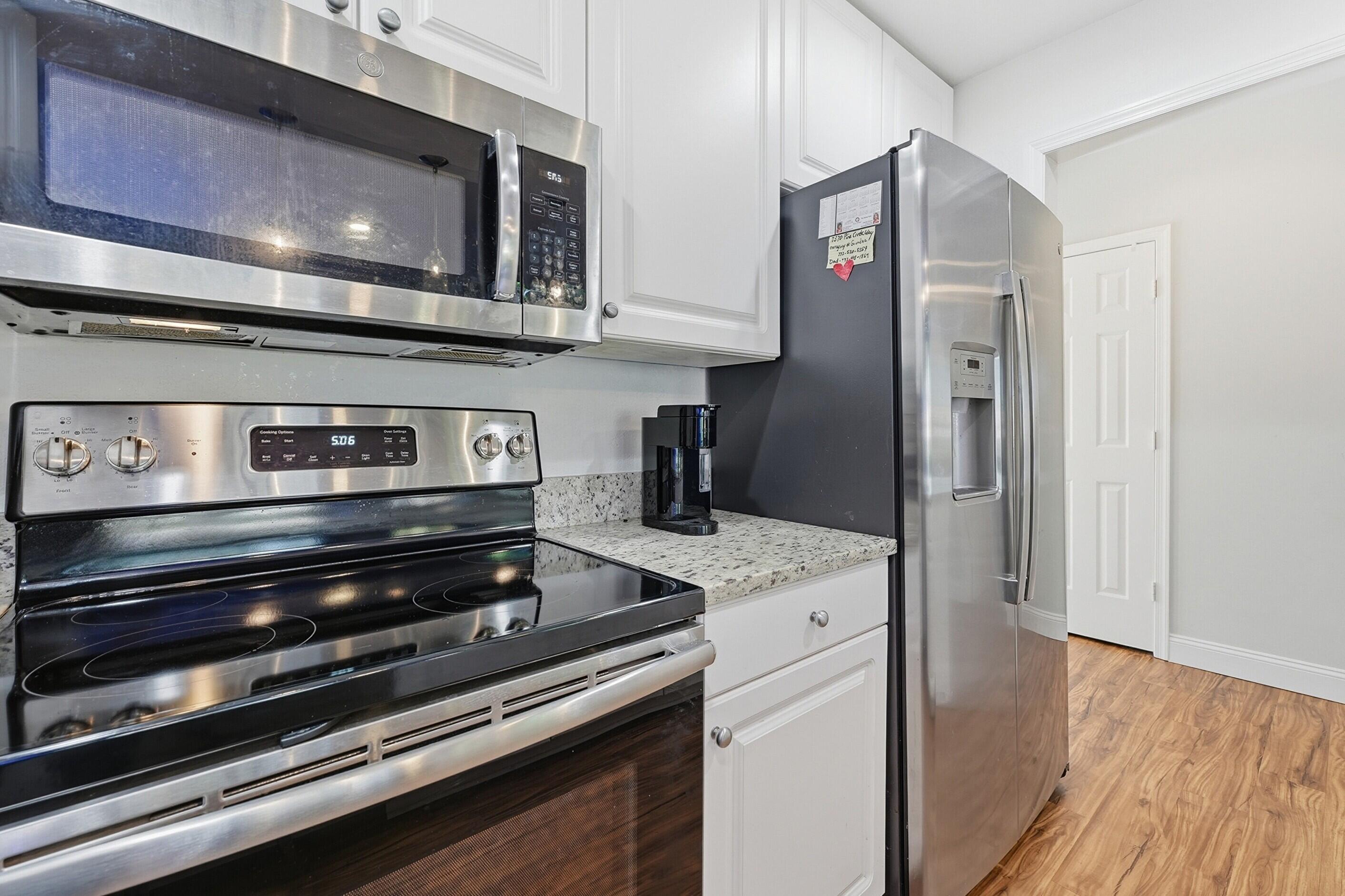 7370 Pine Creek Way Property Photo 16