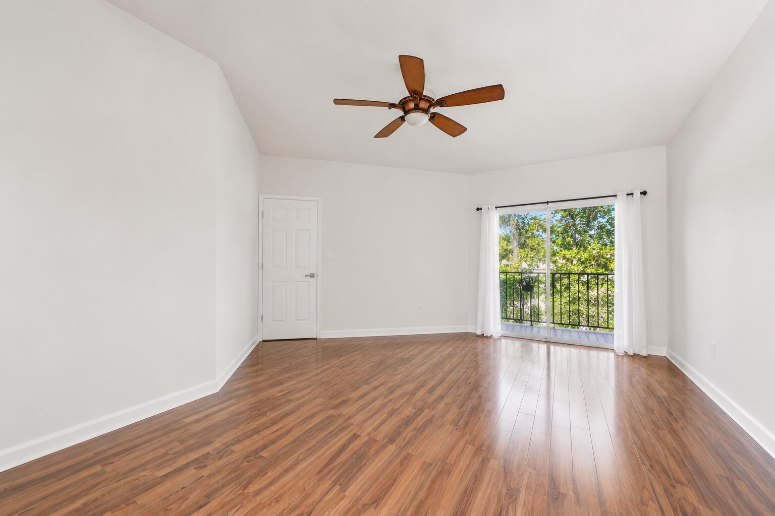 7370 Pine Creek Way Property Photo 21