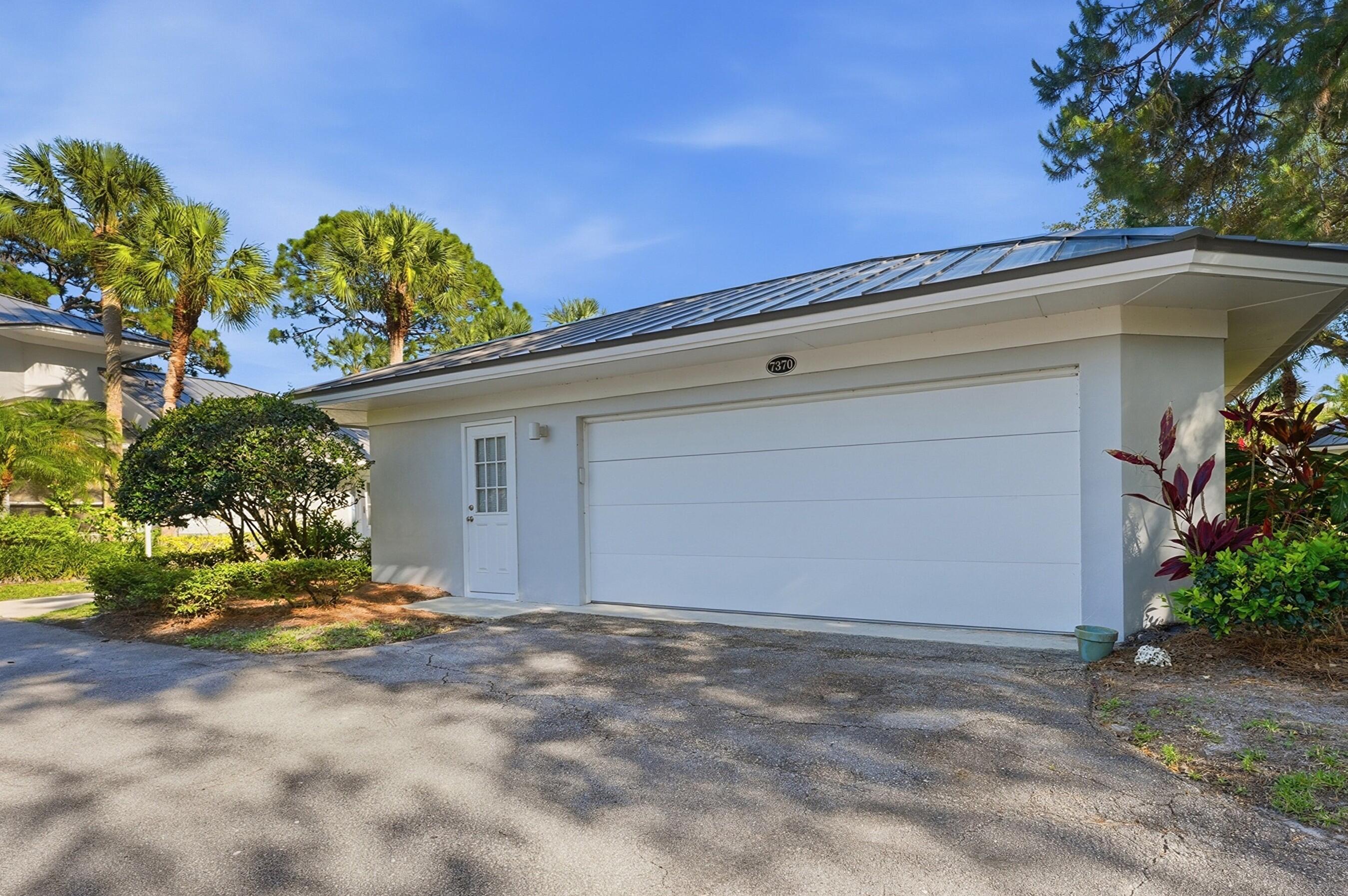 7370 Pine Creek Way Property Photo 40