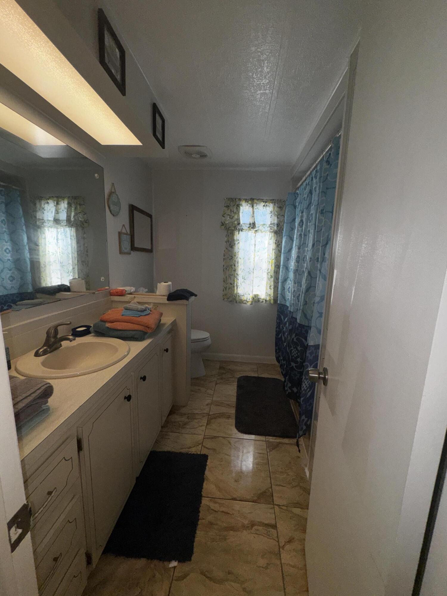 4242 3rd Court Property Photo 8