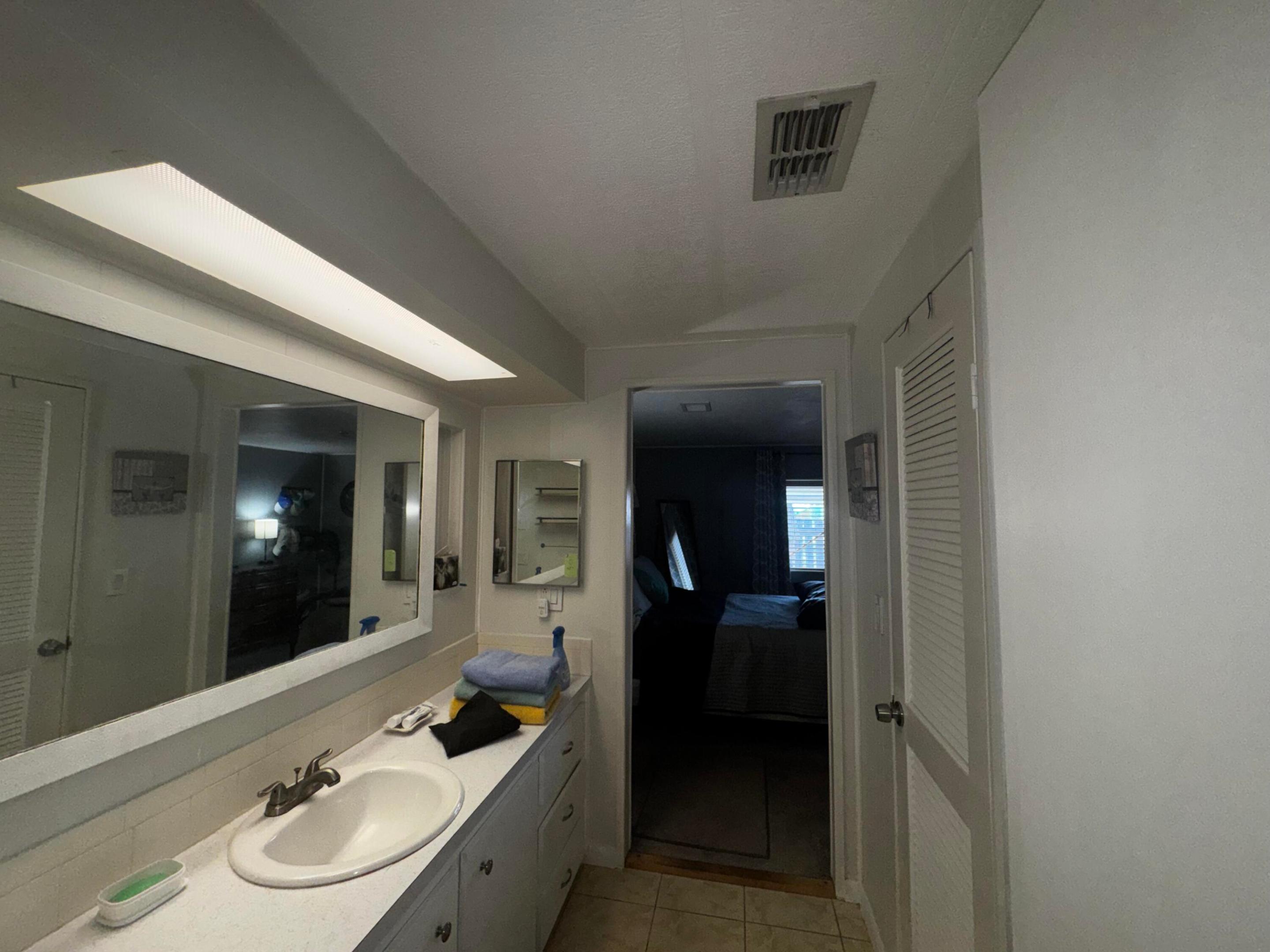 4242 3rd Court Property Photo 10