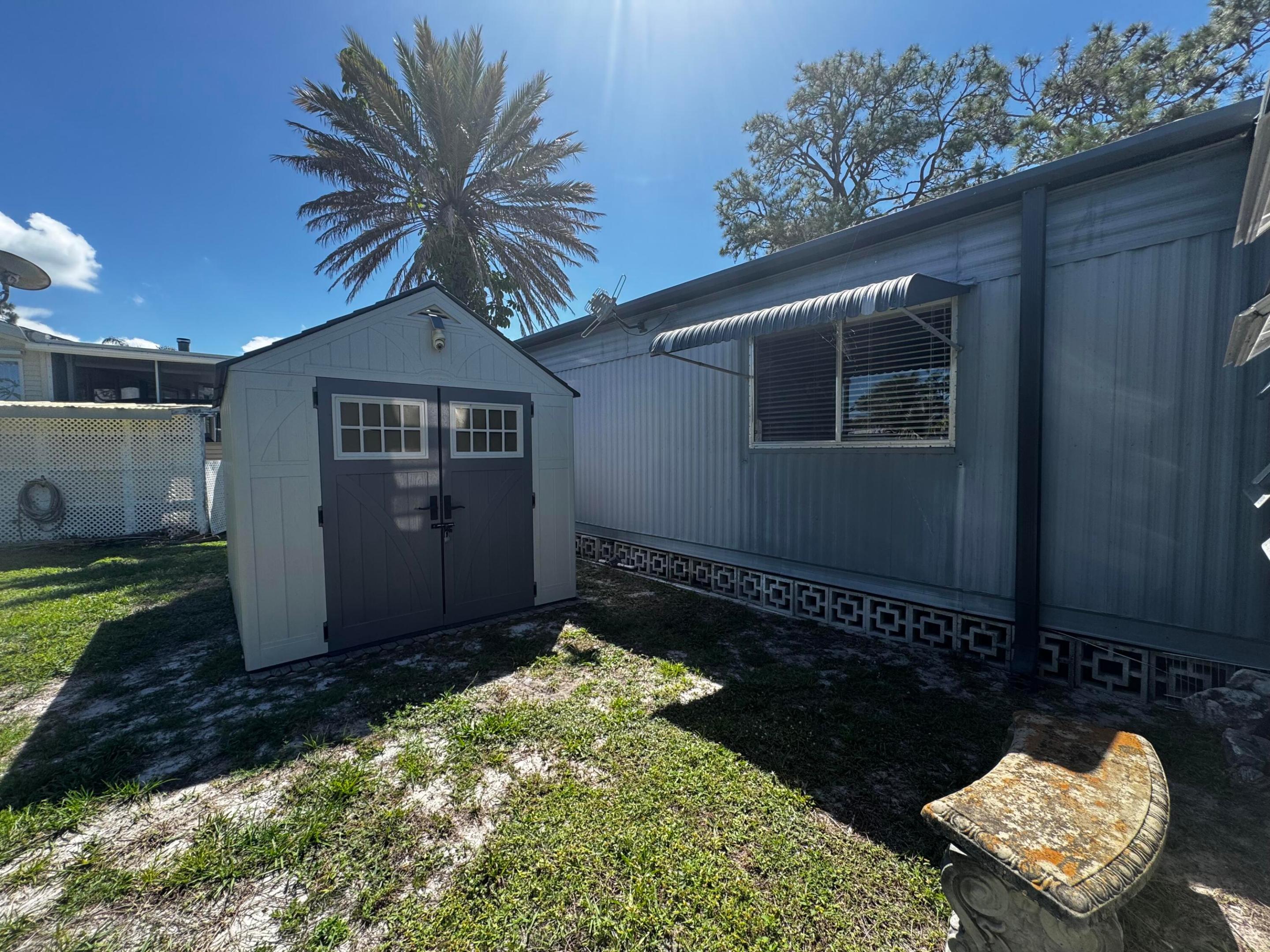 4242 3rd Court Property Photo 15