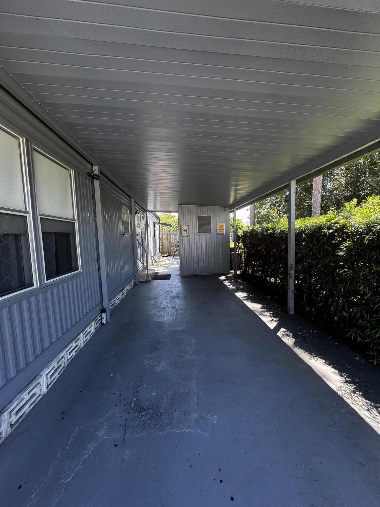 4242 3rd Court Property Photo 16