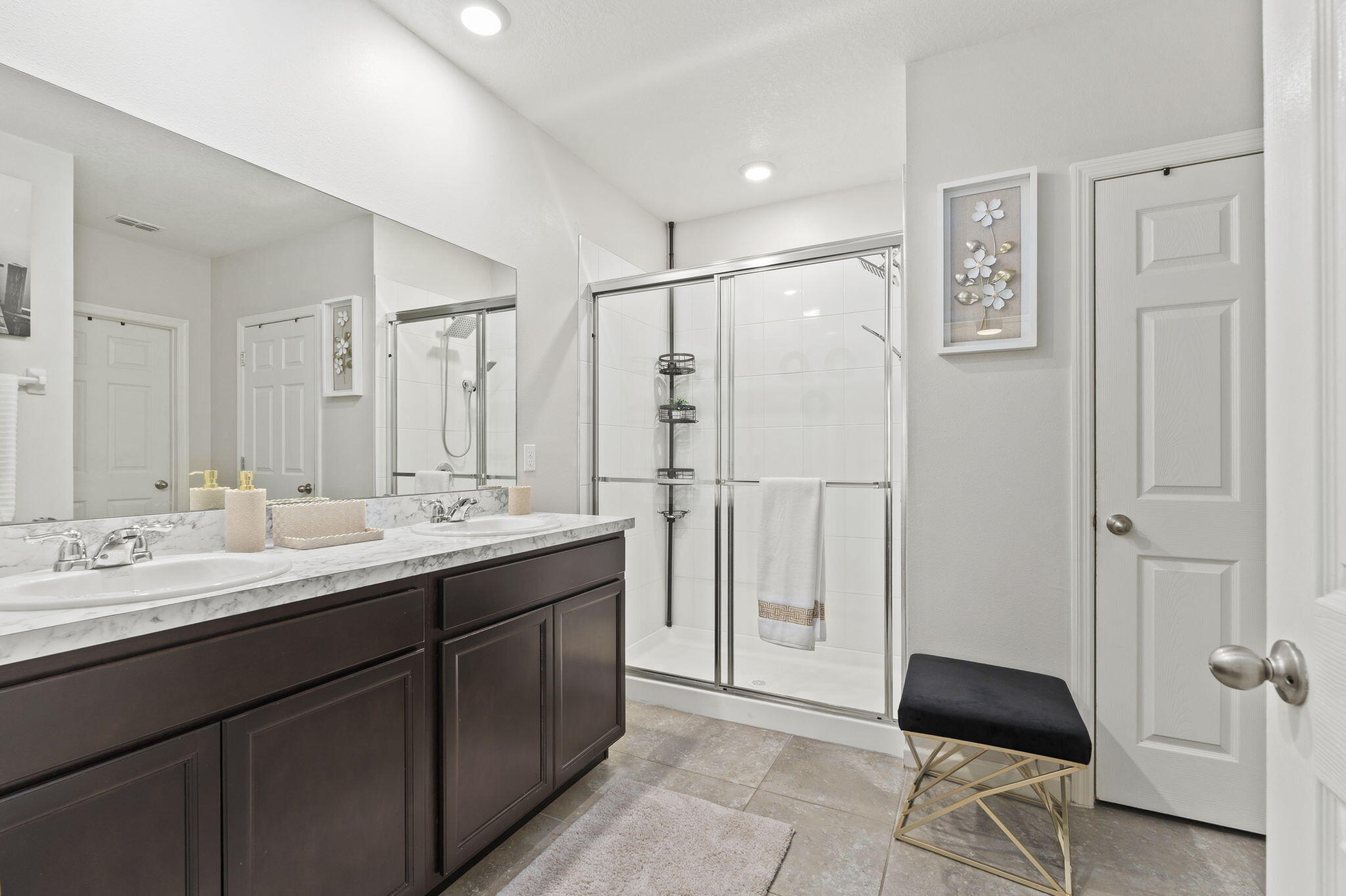 5605 Amusement Avenue Property Photo 8