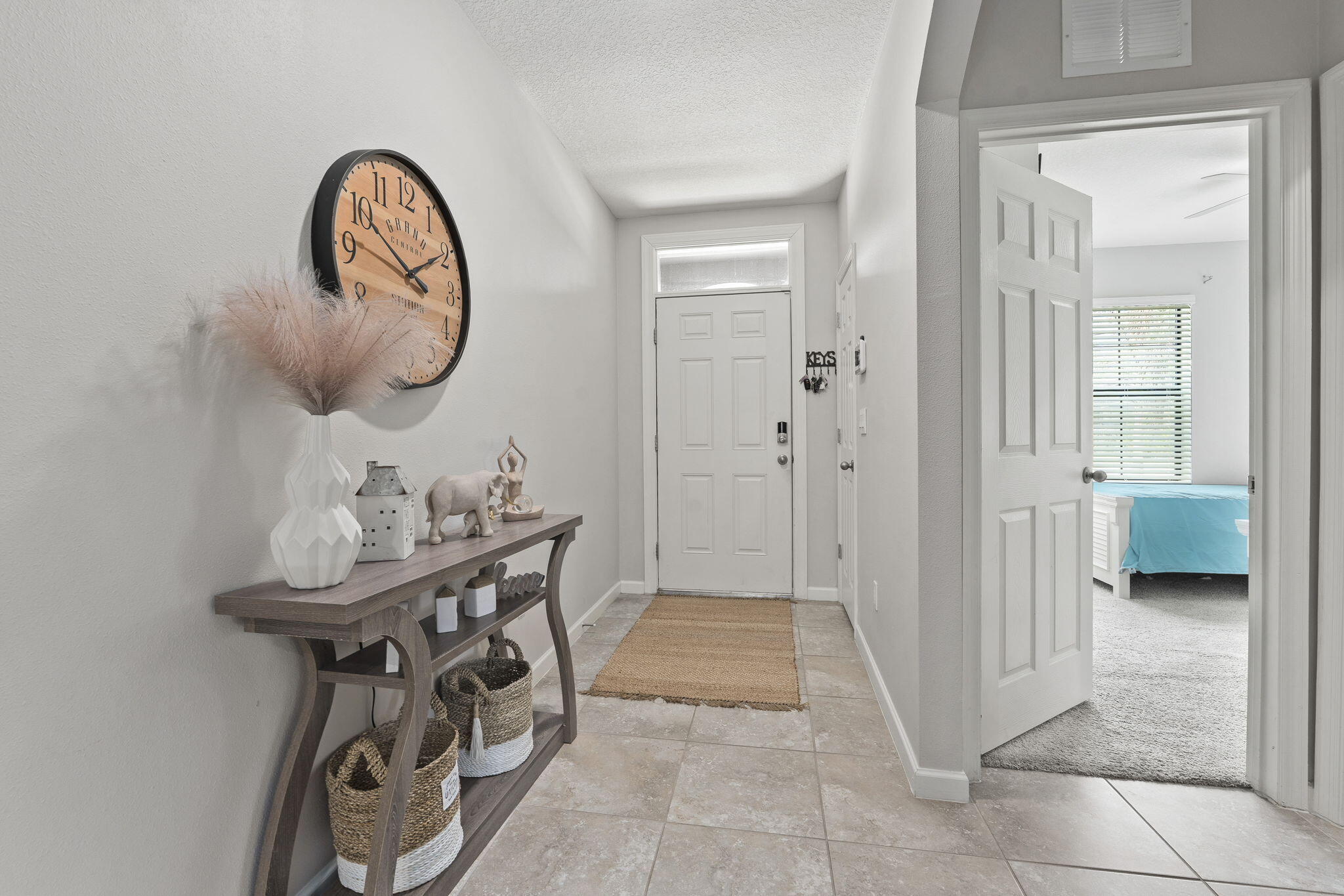 5605 Amusement Avenue Property Photo 14