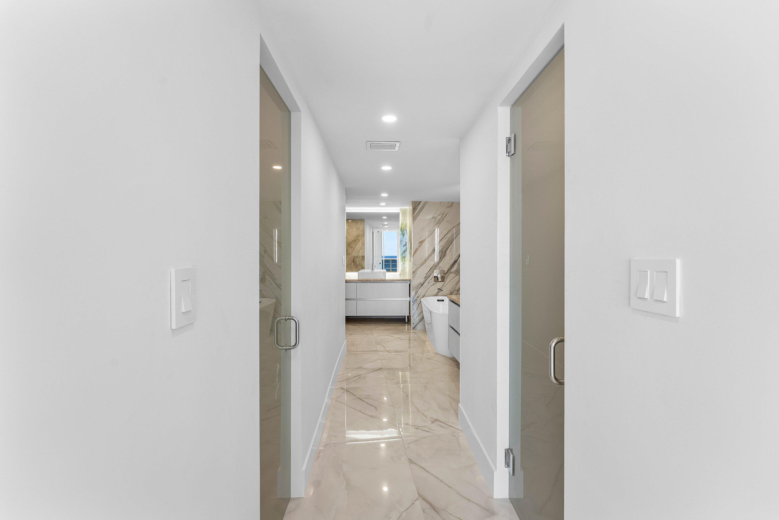 700 S Ocean Boulevard 504 Property Photo 32