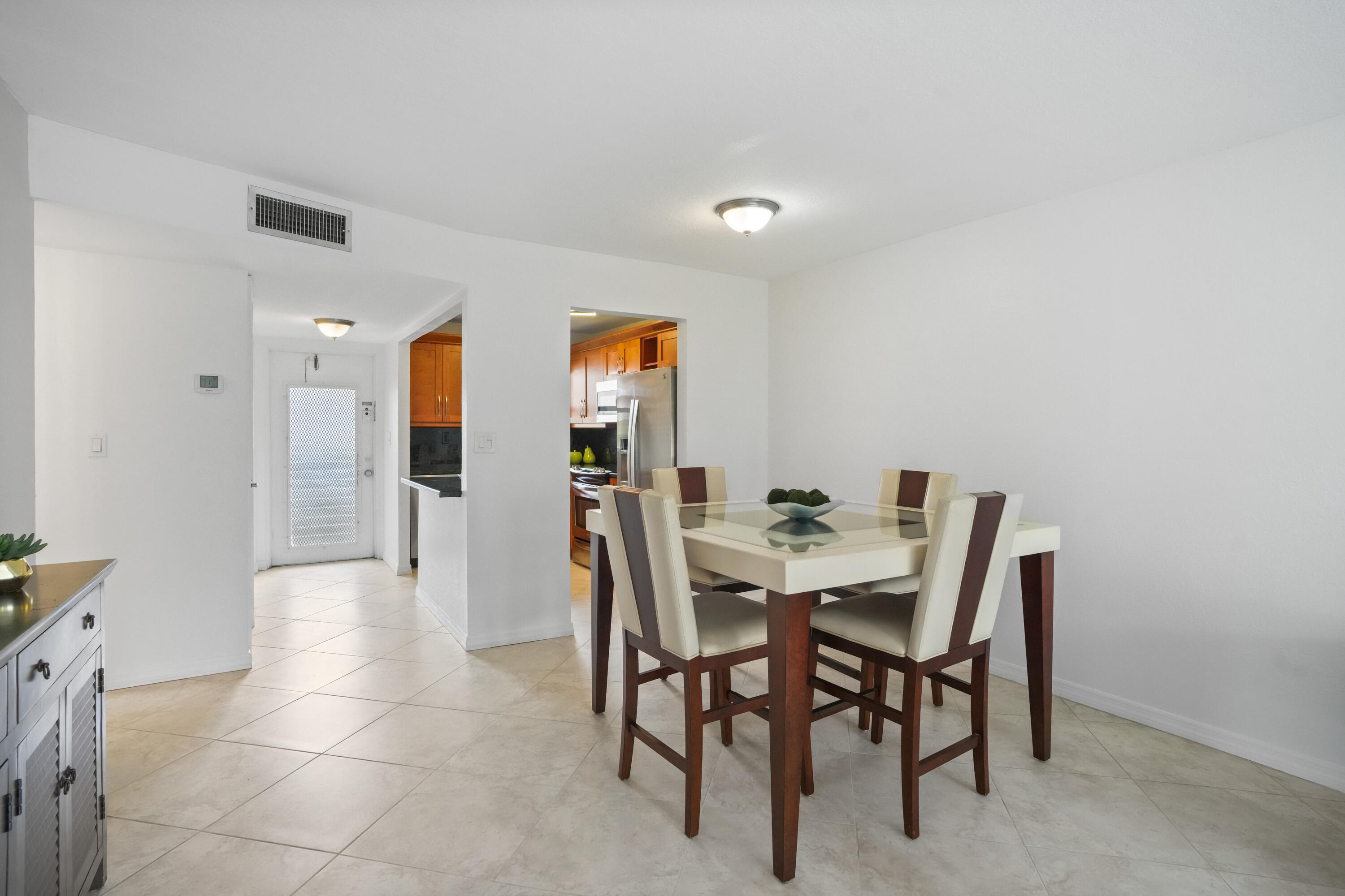 2781 N Pine Island Road 112 Property Photo 6