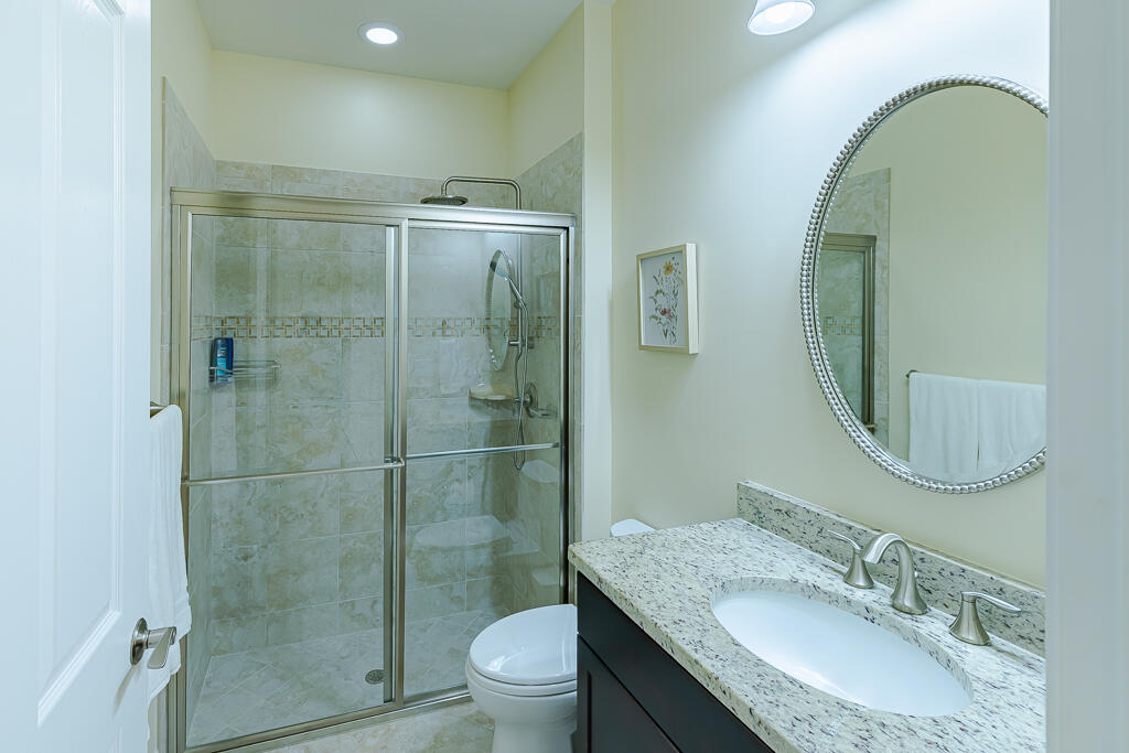 221 Se Longview Drive Property Photo 26
