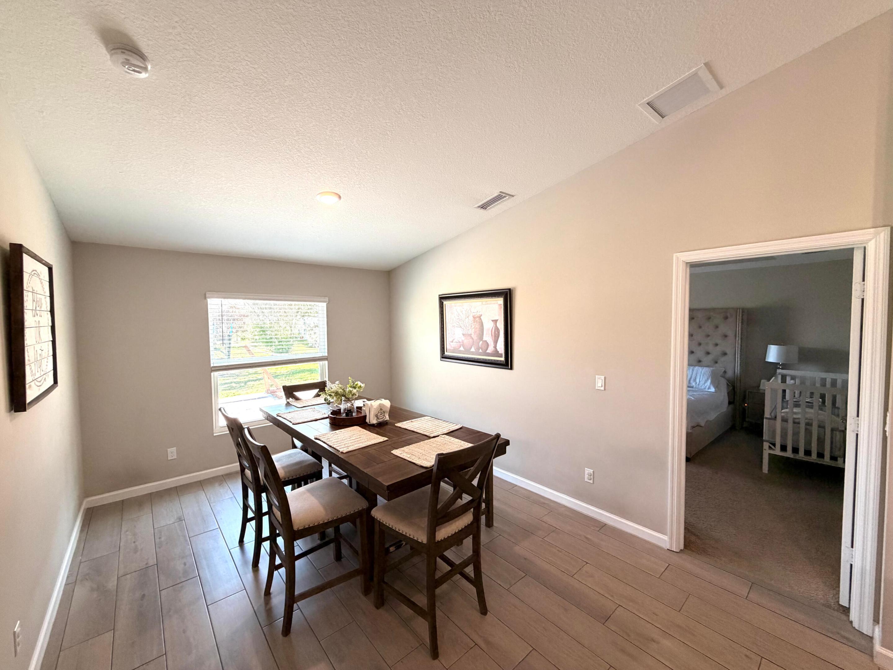 5425 Nw Edgewater Avenue Property Photo 9